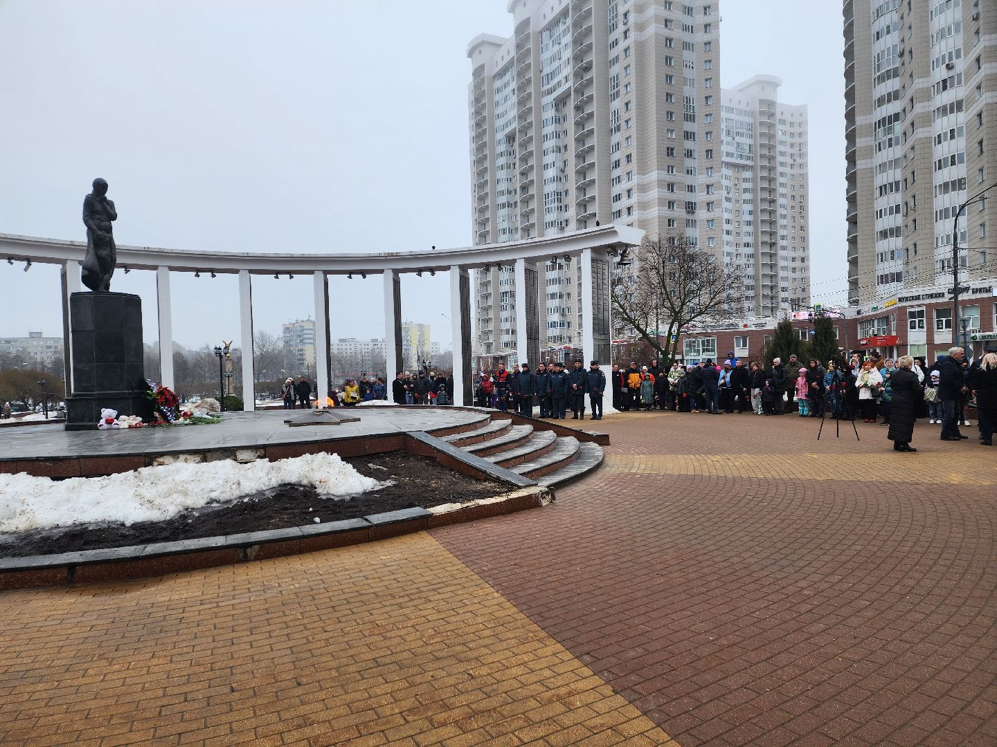 пушкино, мемориал,жители, митинг,теракт,