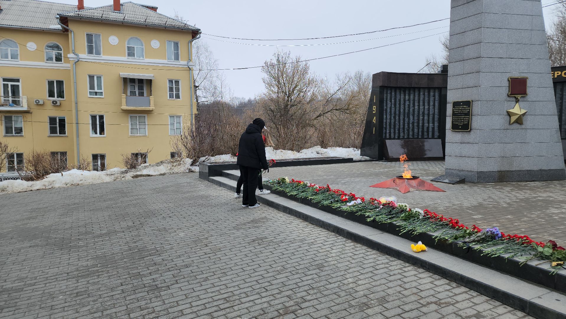 кашира, аллея славы, вечный огонь, общенациональный траур, крокус сити холл, красногорск, теракт,