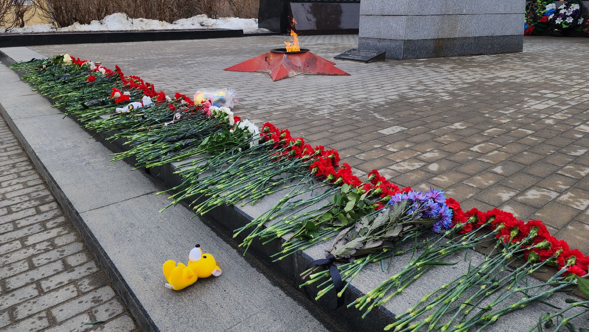 кашира, аллея славы, вечный огонь, общенациональный траур, крокус сити холл, красногорск, теракт,