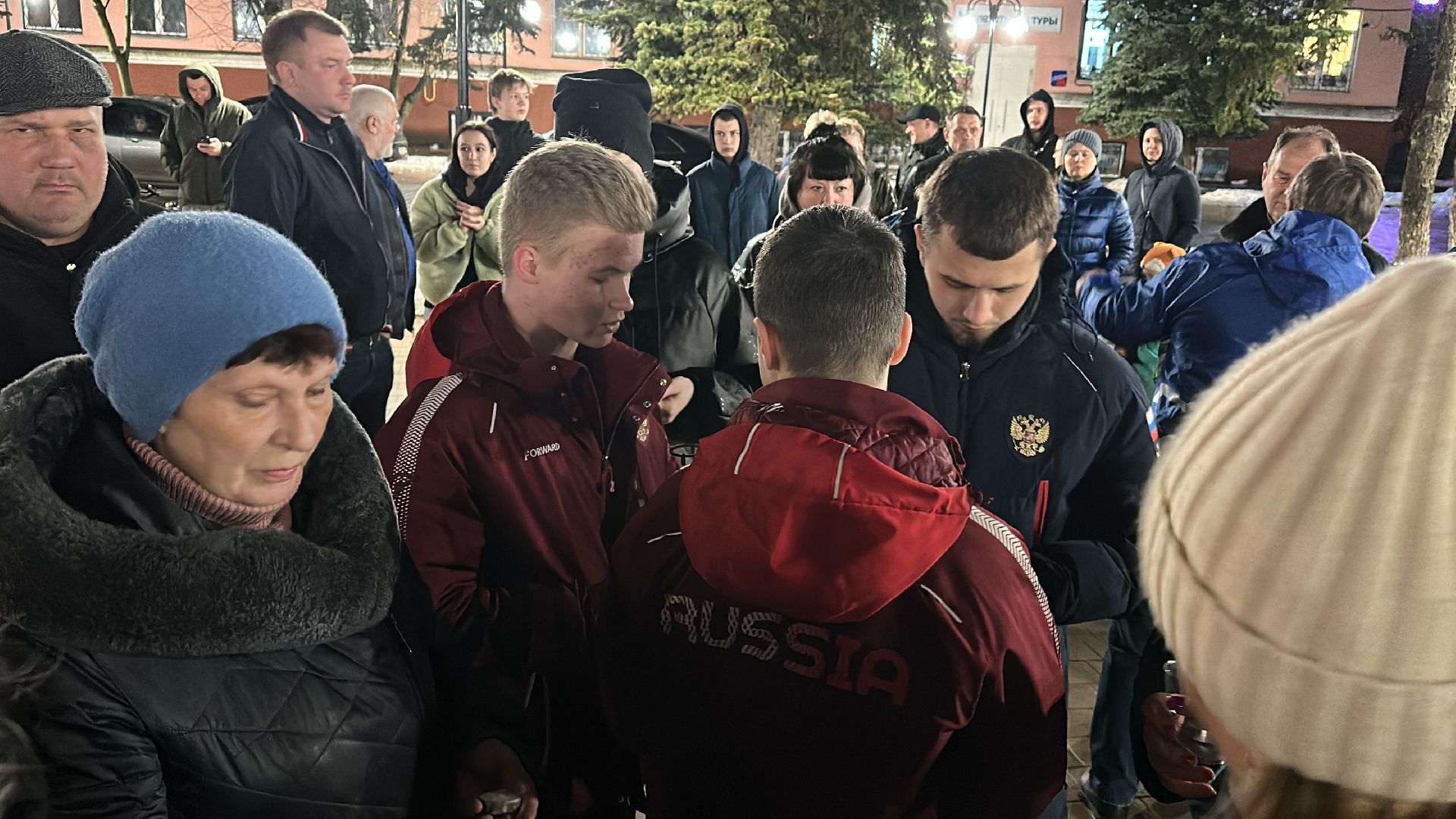 Клин, общество, помним, память, акции, свеча памяти, Крокус, люди,теракт,