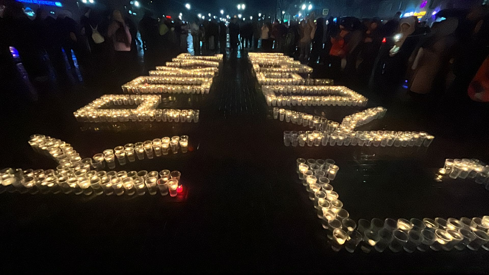 крокус сити холл, свеча памяти, мемориал, память погибших,теракт,