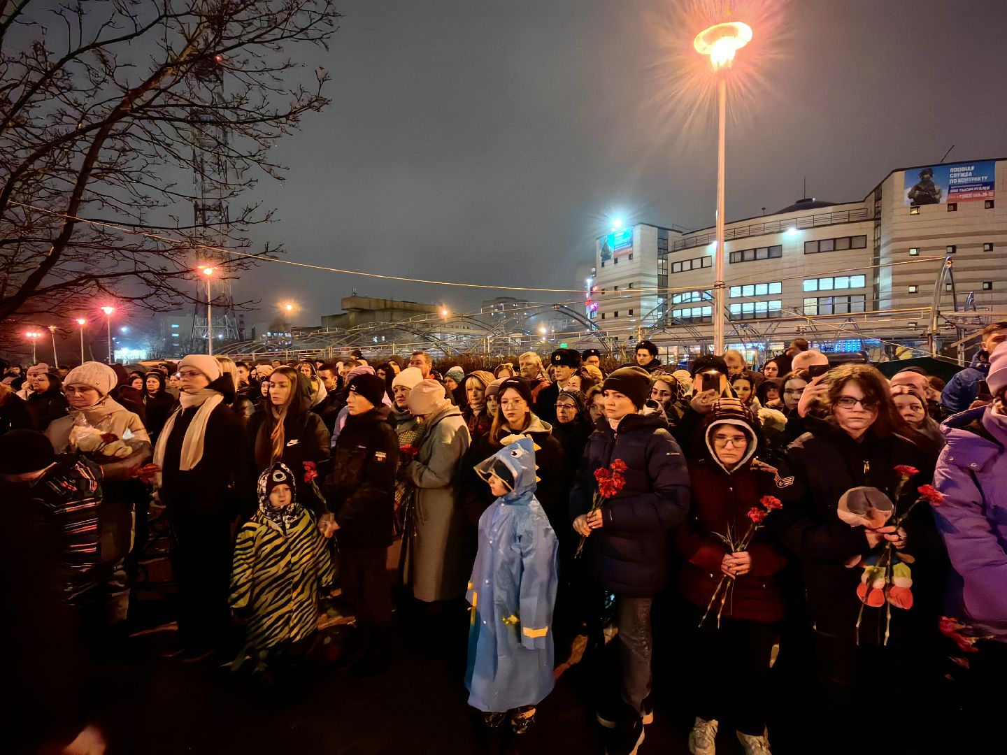 свеча памяти, возложение цветов, день траура и скорби по погибшим в красногрске, теракт,