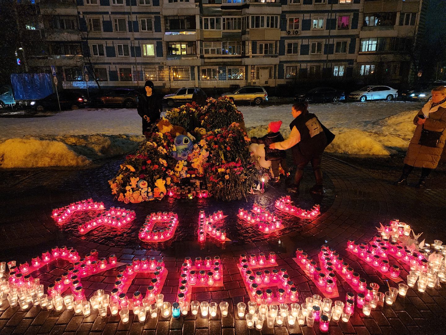 серпухов, свеча памяти, подмосковье, крокус сити холл,теракт,