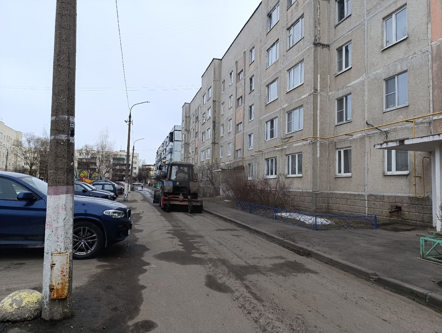 Бронницы, Уборка дворов, Уборка дорог, Уборка дворов после зимы,