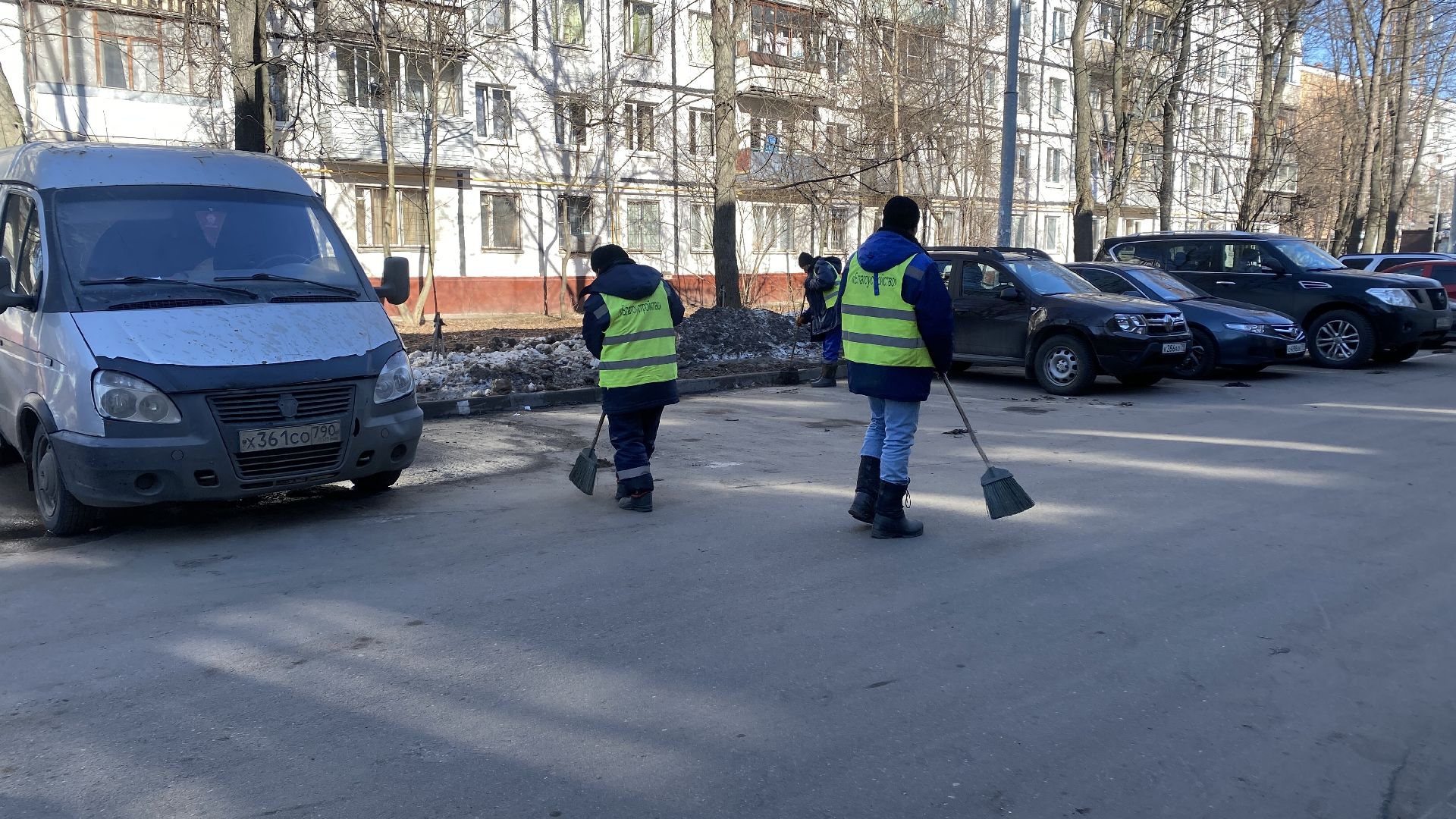 уборка города, уборка дворов после зимы, мбу благоустройство, ленинский городской округ, видное,