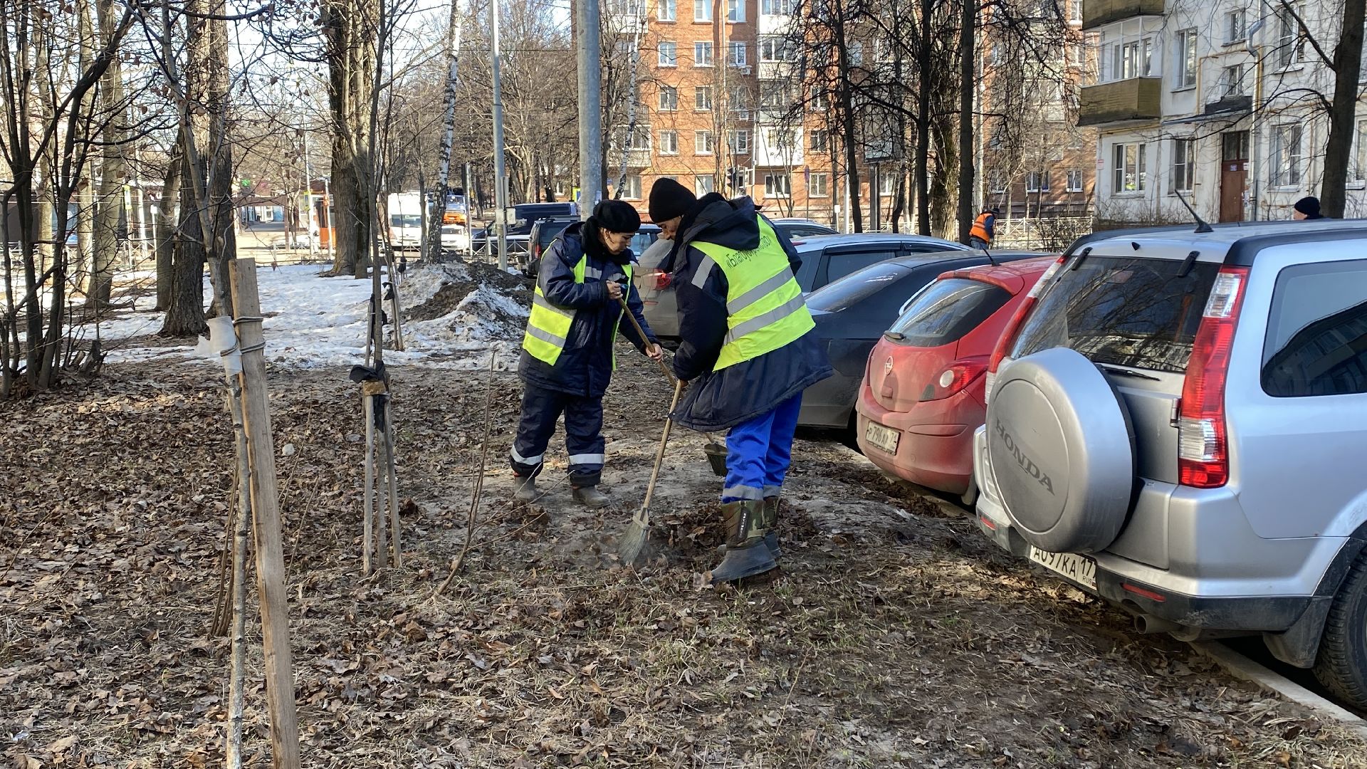уборка города, уборка дворов после зимы, мбу благоустройство, ленинский городской округ, видное,