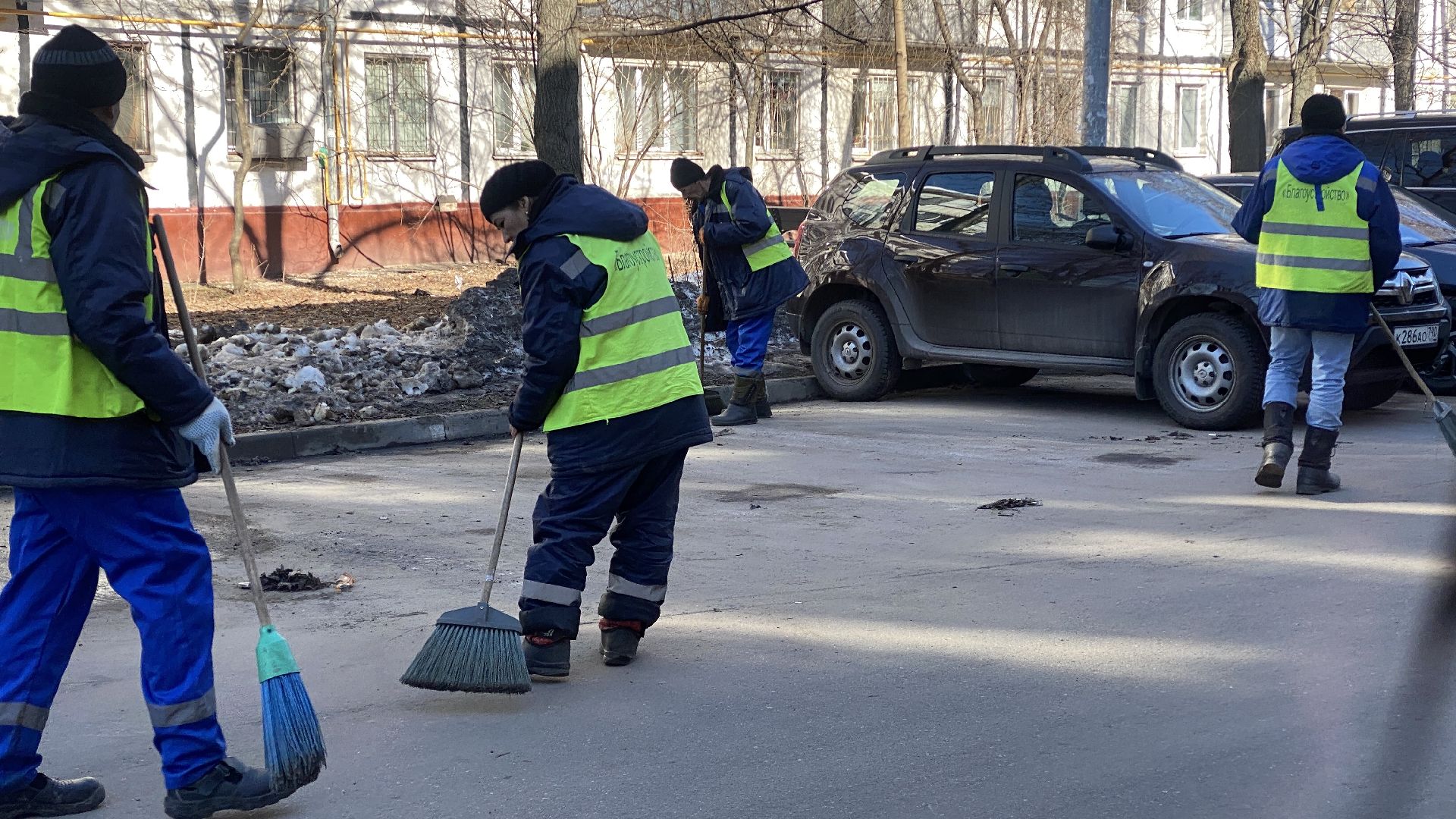 уборка города, уборка дворов после зимы, мбу благоустройство, ленинский городской округ, видное,