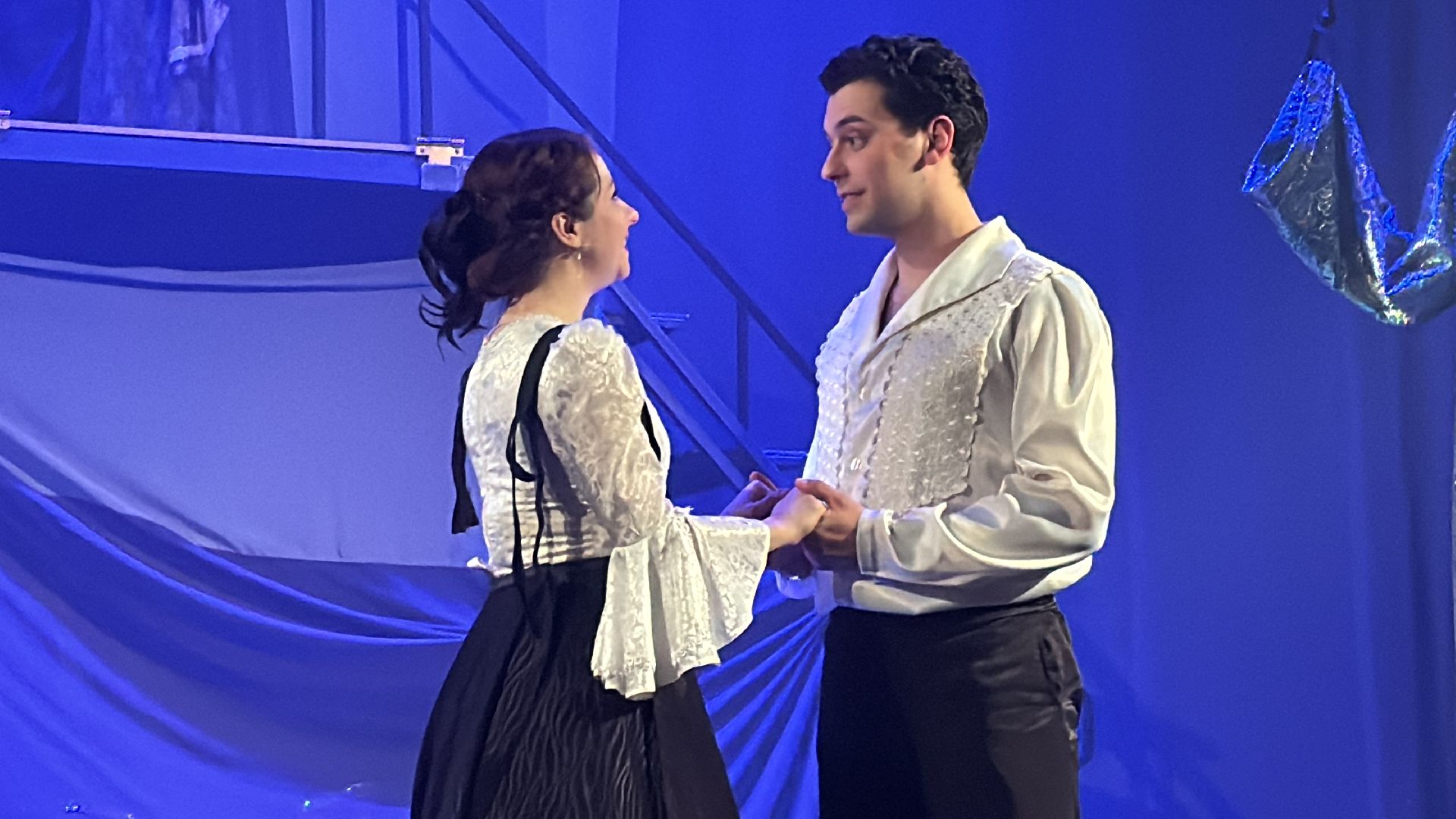 Одинцово, Театр Крылья, Жаворонки,