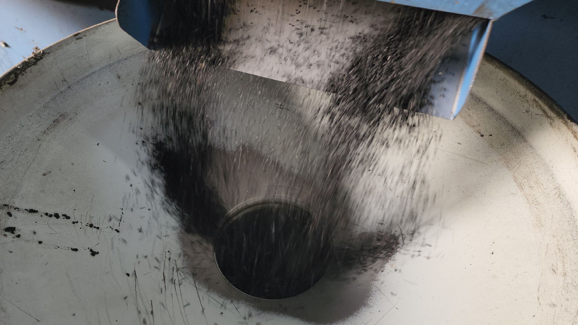 сдай шины на мегабак, акция, экология, переработка вторсырья,