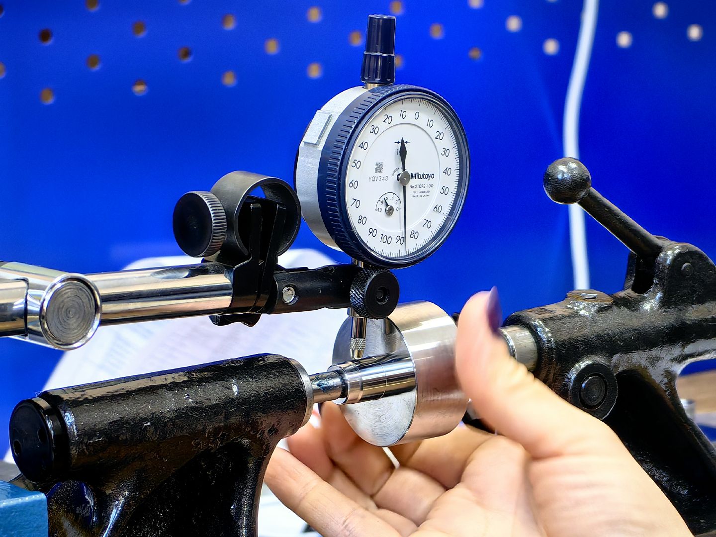 завод, производство, ортопедия, протезы, станки, детали,