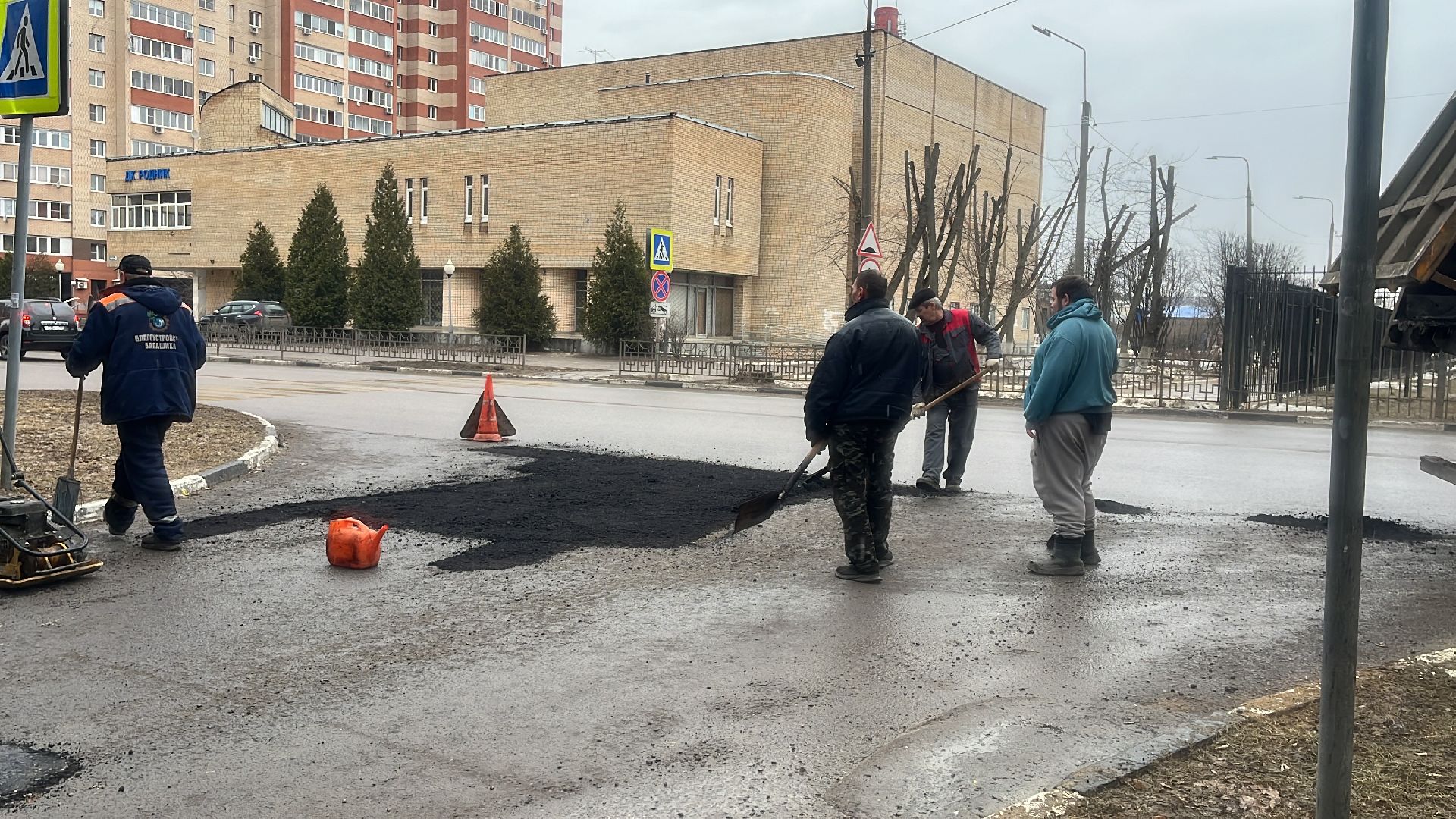 ремонт дорог, ремонт дороги, ямочный ремонт, ямы,