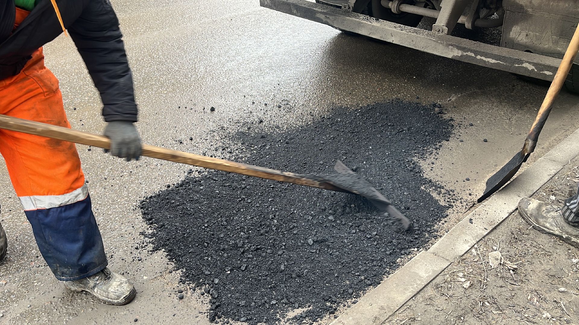 ремонт дорог, ремонт дороги, ямочный ремонт, ямы,