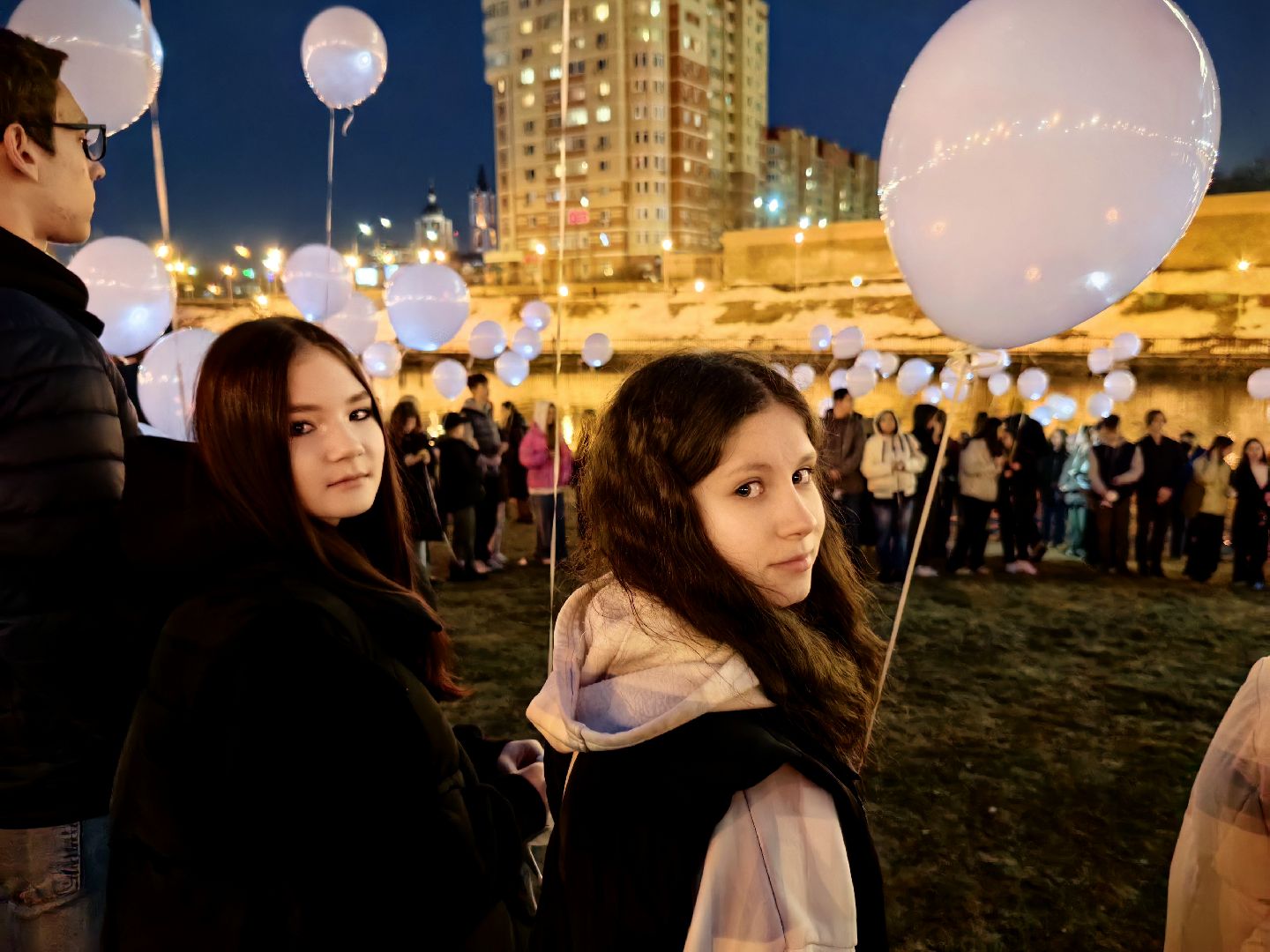 крокус сити холл, теракт, память о погибших, акция журавли,