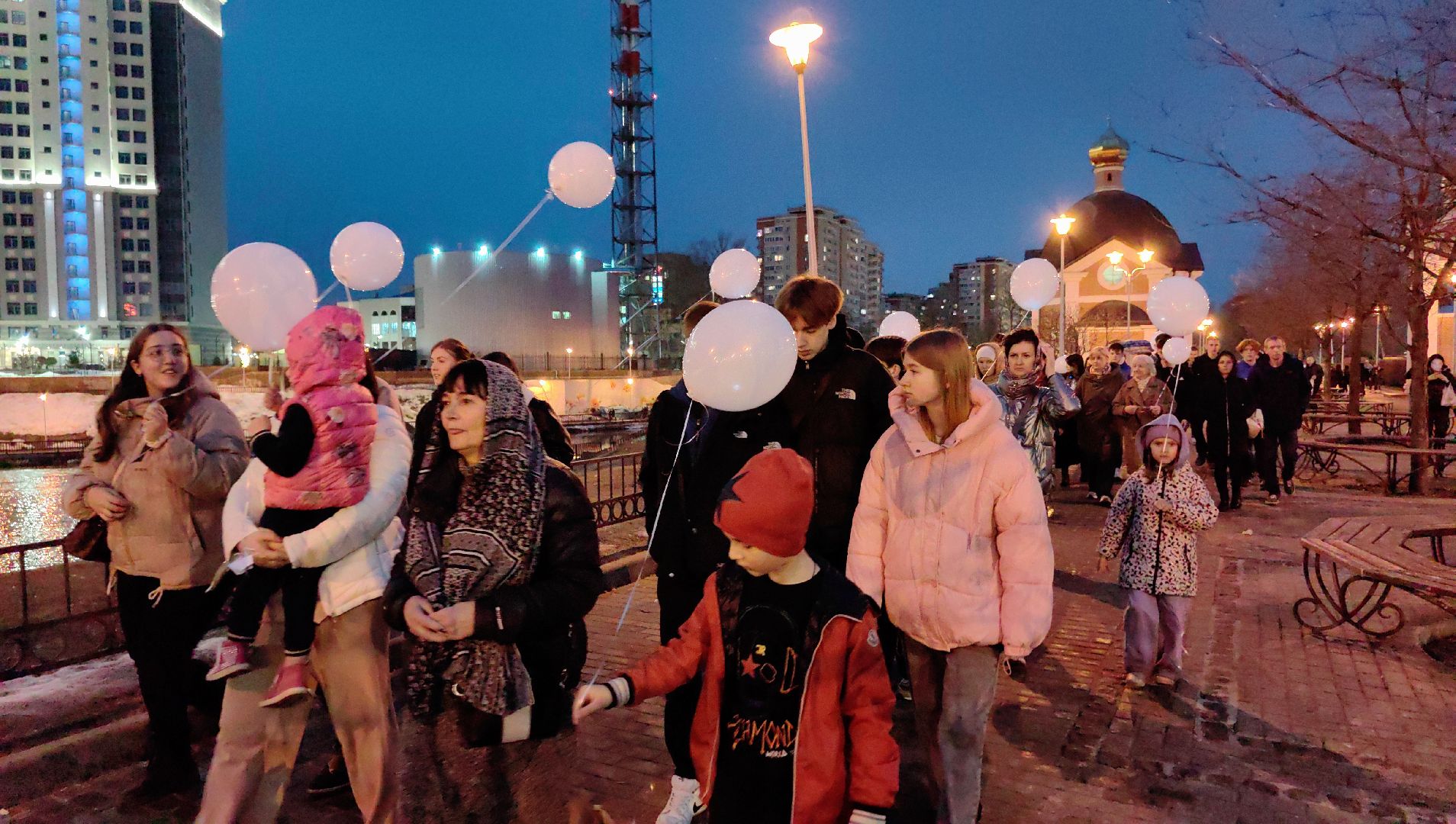 крокус сити холл, теракт, память о погибших, акция журавли,