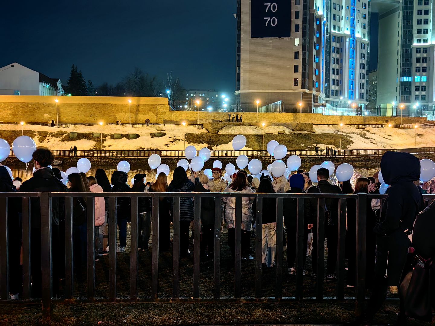 крокус сити холл, теракт, память о погибших, акция журавли,