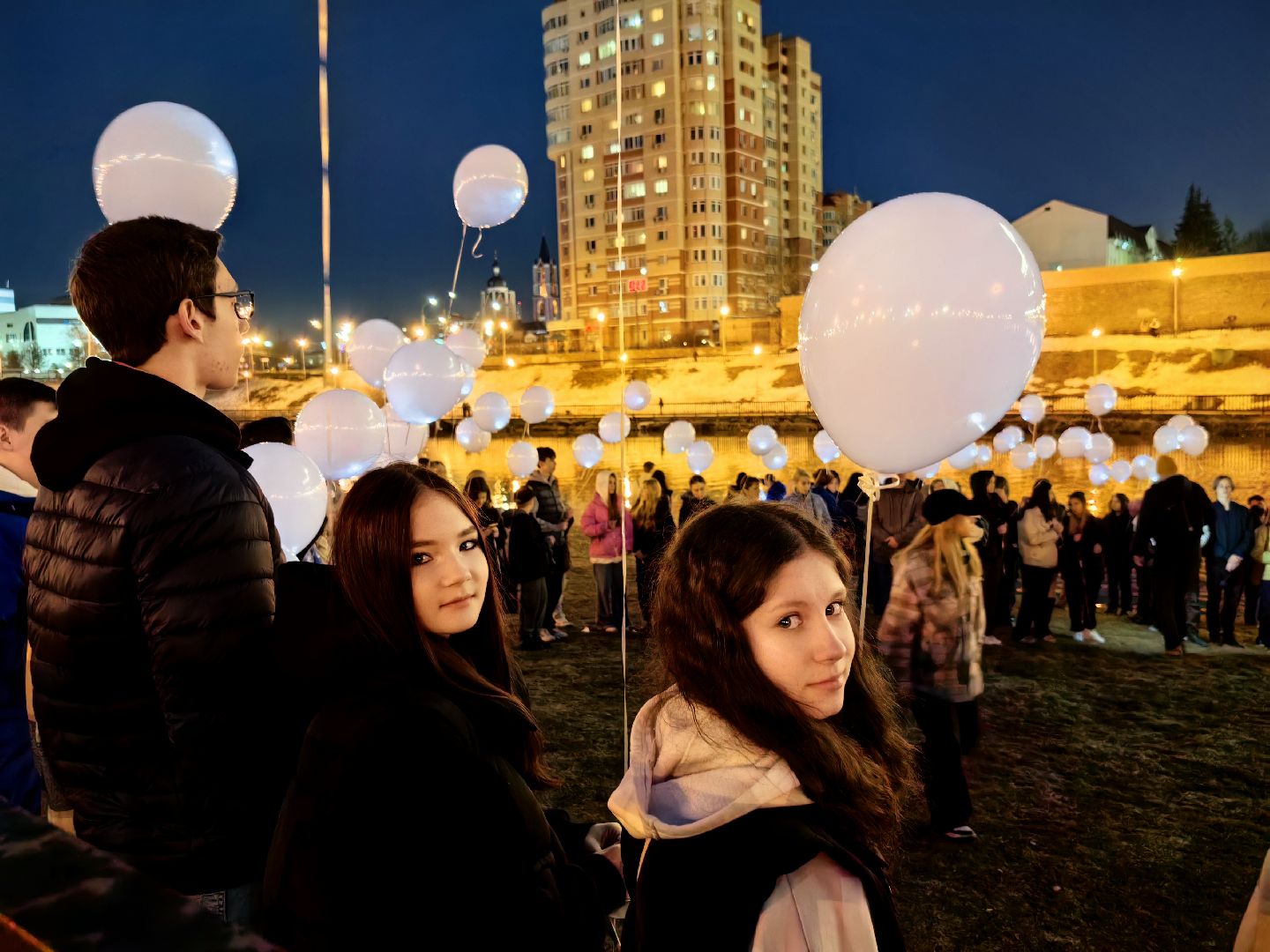 крокус сити холл, теракт, память о погибших, акция журавли,