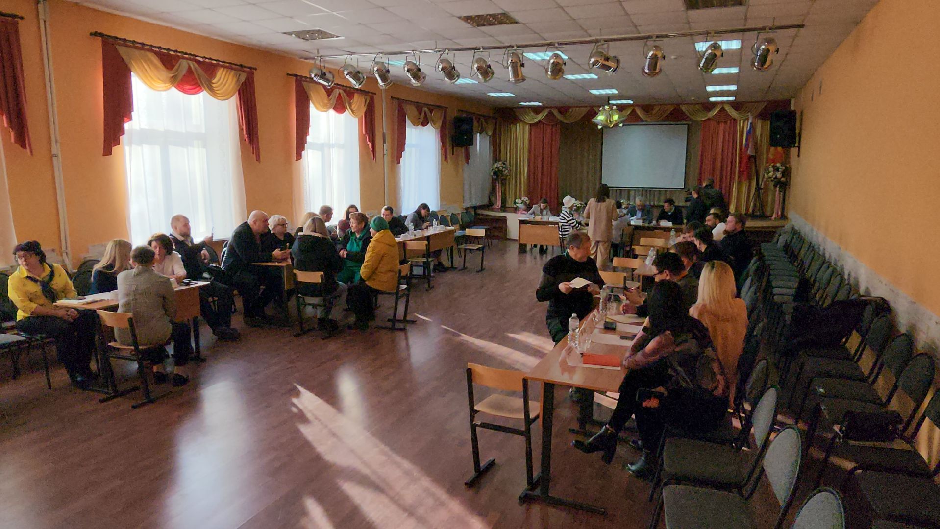 выездная администрация, серпухов, школа 4, улица коншиных, микрорайон бумажной фабрики, тротуар,