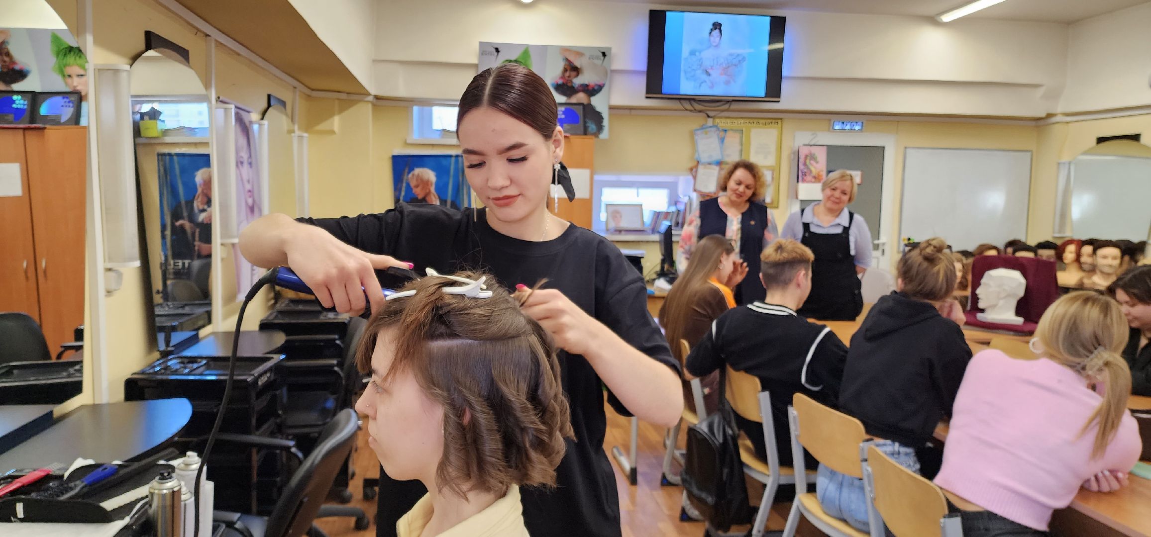 раменское, образование, региональный этап всероссийского чемпионатного движения, профессионалы, студентка раменского колледжа заняла первое место в компетенции парикмахерское искусство,