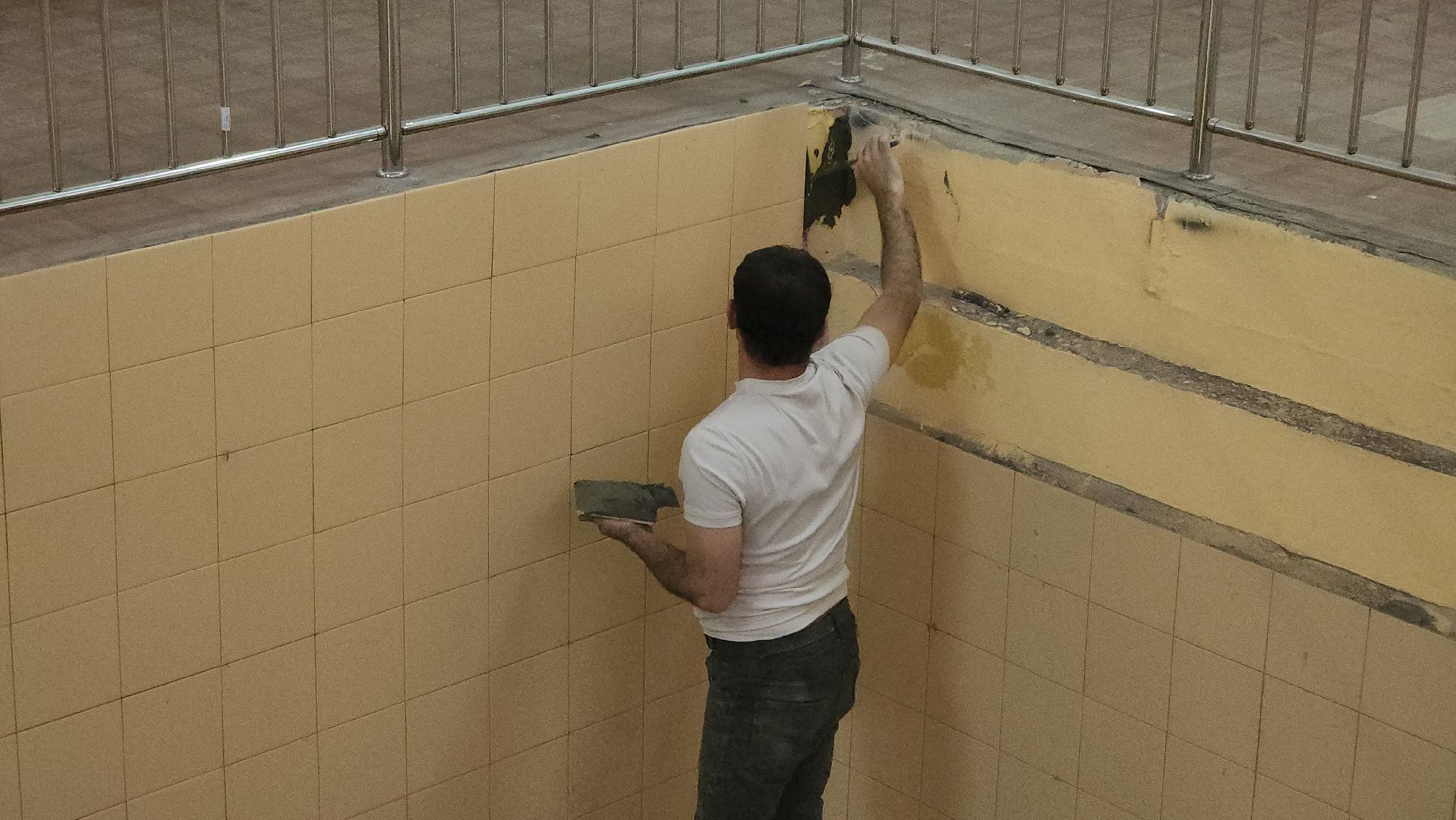 егорьевск, цвр, ремонт, лестница, коридор, перила, побелка,