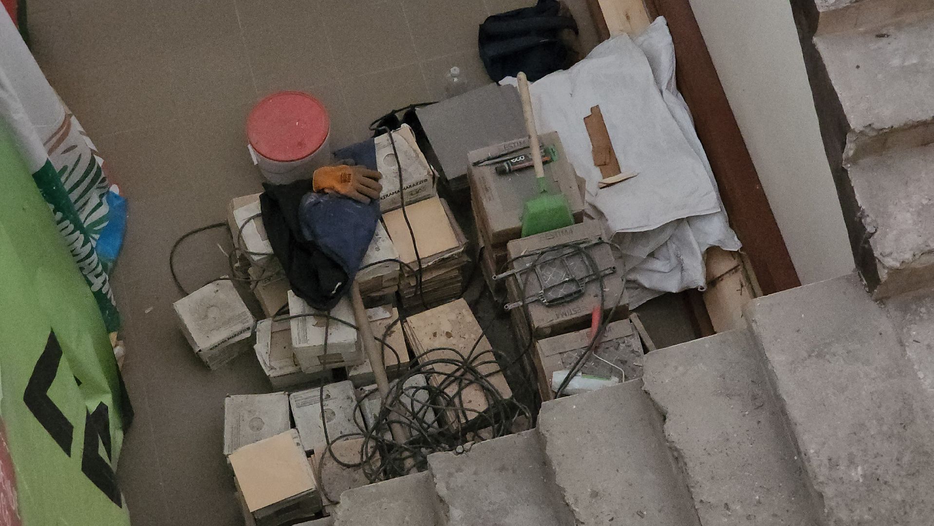 егорьевск, цвр, ремонт, лестница, коридор, перила, побелка,