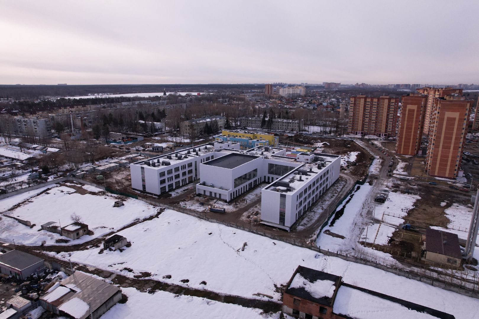 видео с коптера, щёлково, строительство, школа,