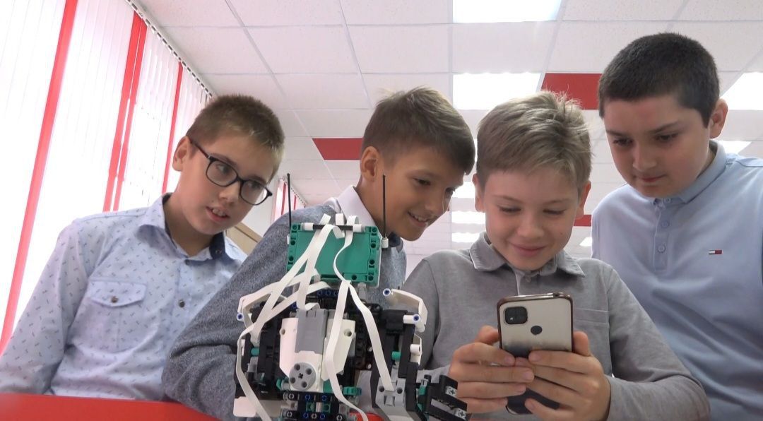 Робототехника, робопёс, программирование, Власиха, олимпиада, Точка роста