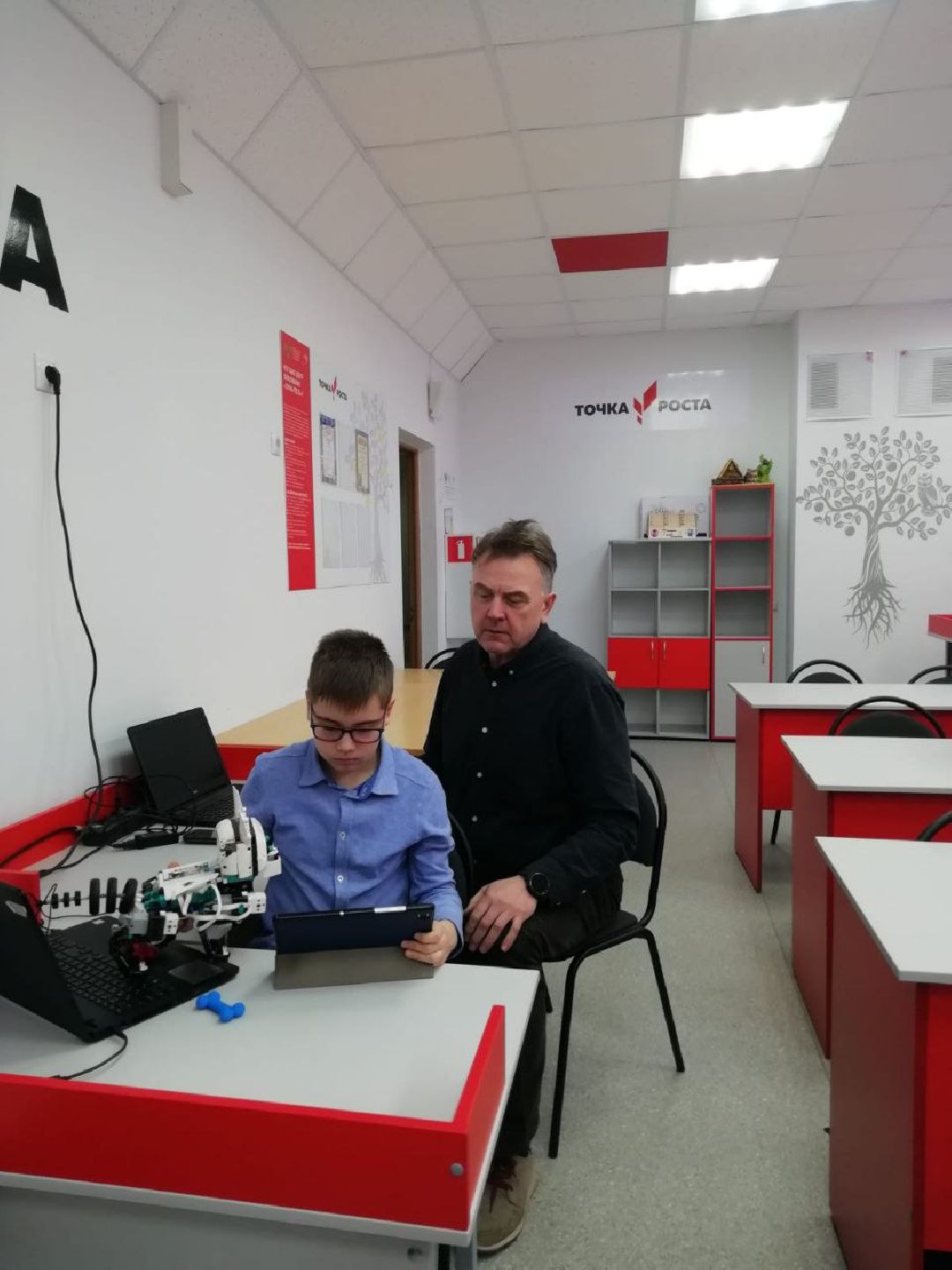 Робототехника, робопёс, программирование, Власиха, олимпиада, Точка роста