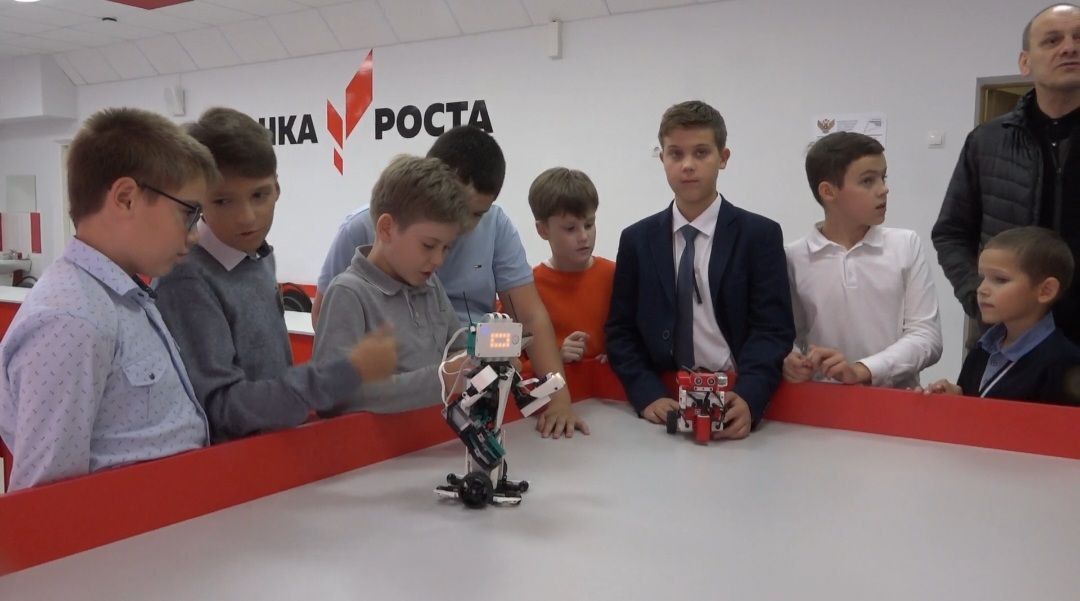 Робототехника, робопёс, программирование, Власиха, олимпиада, Точка роста