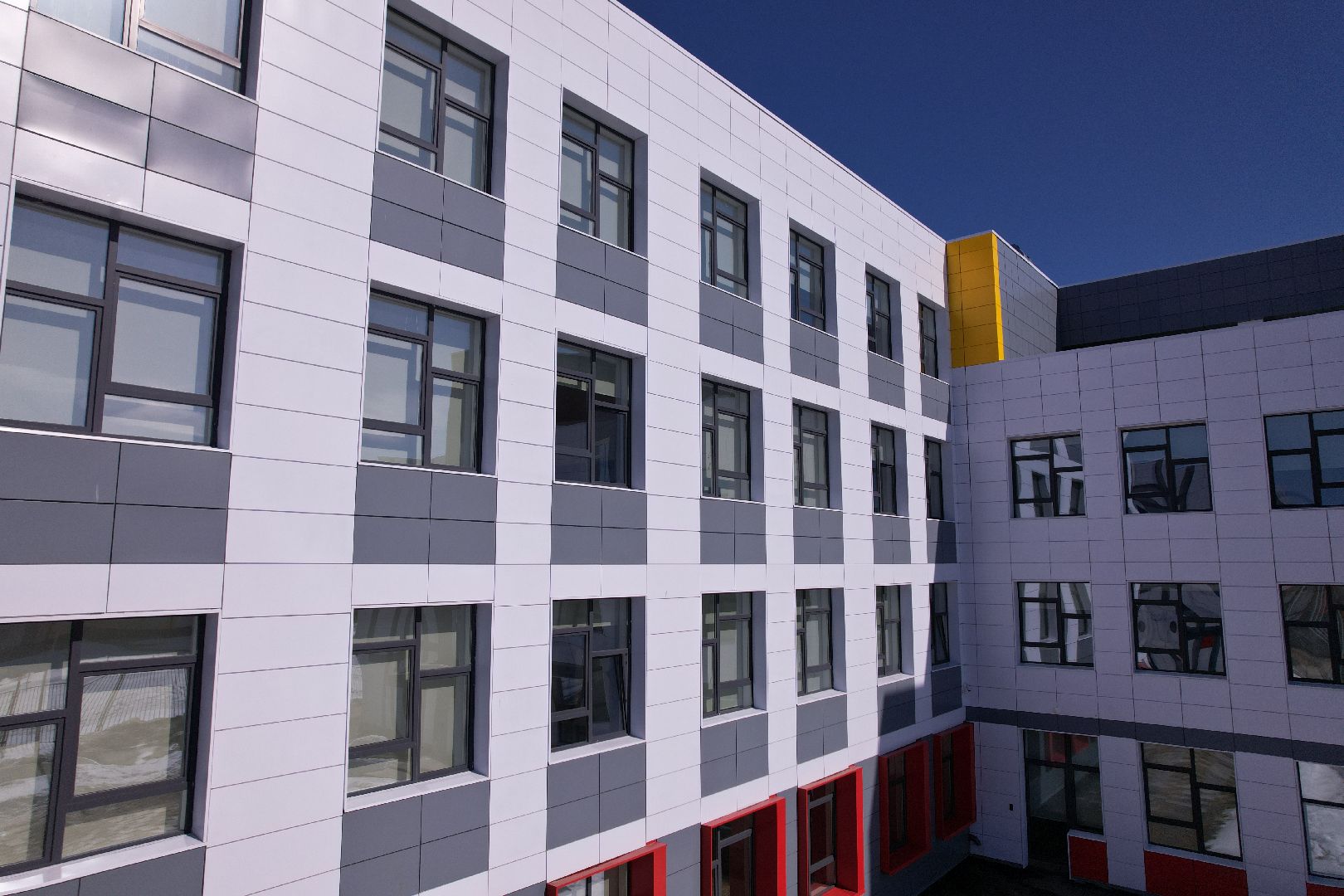 видео с коптера, лицей, школа,