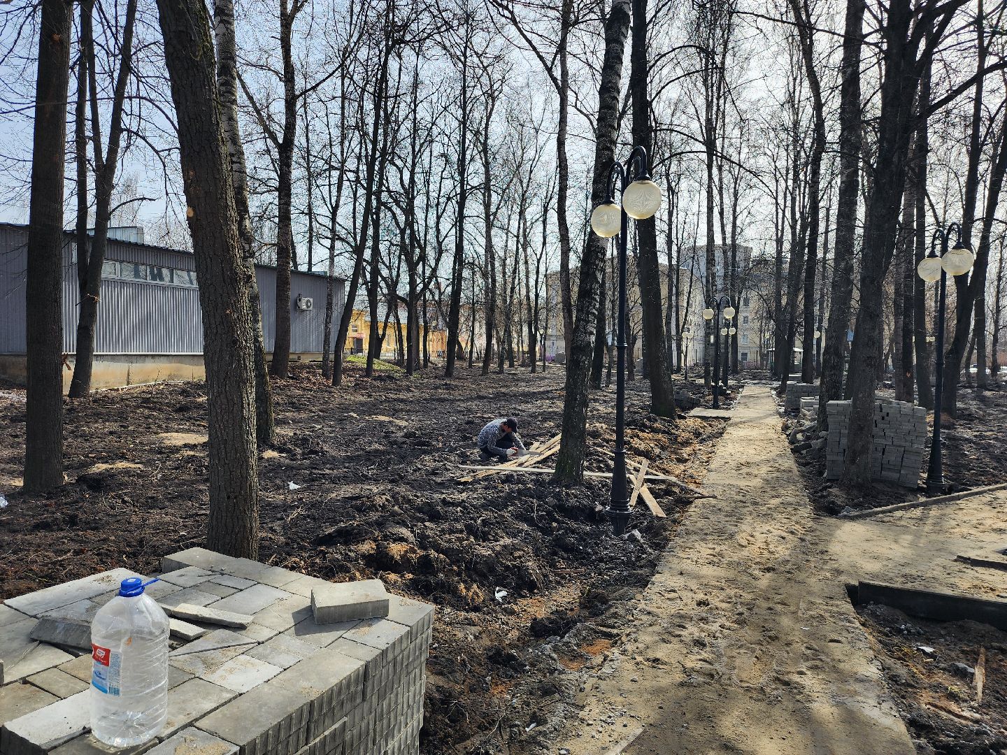 серпухов, сквер на северной площади, благоустройство, светильник, дорожки, национальные проекты,