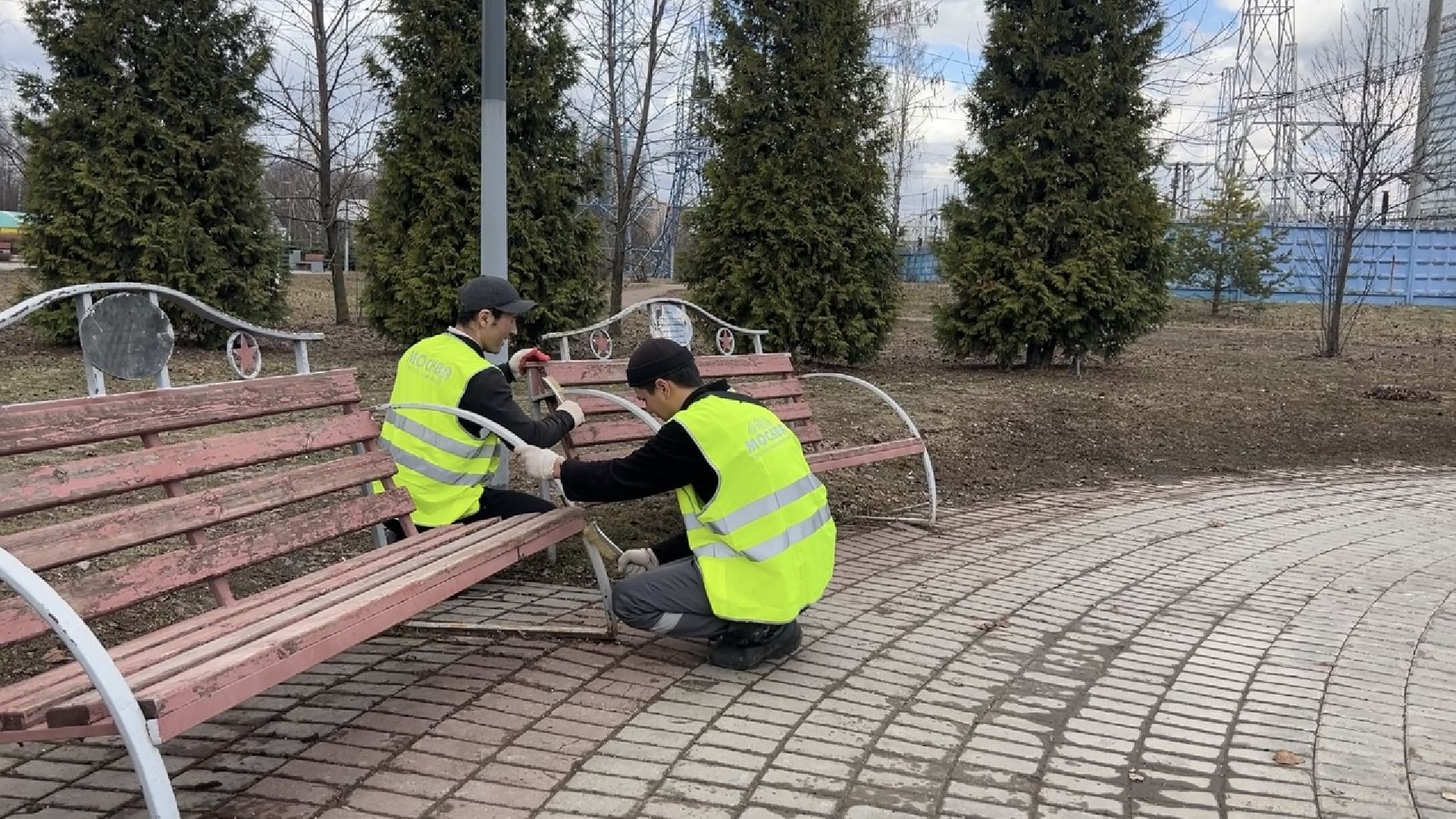 химки, месяц чистоты и благоустройства, благоустройство, уборка общественных территорий, уборка парка,