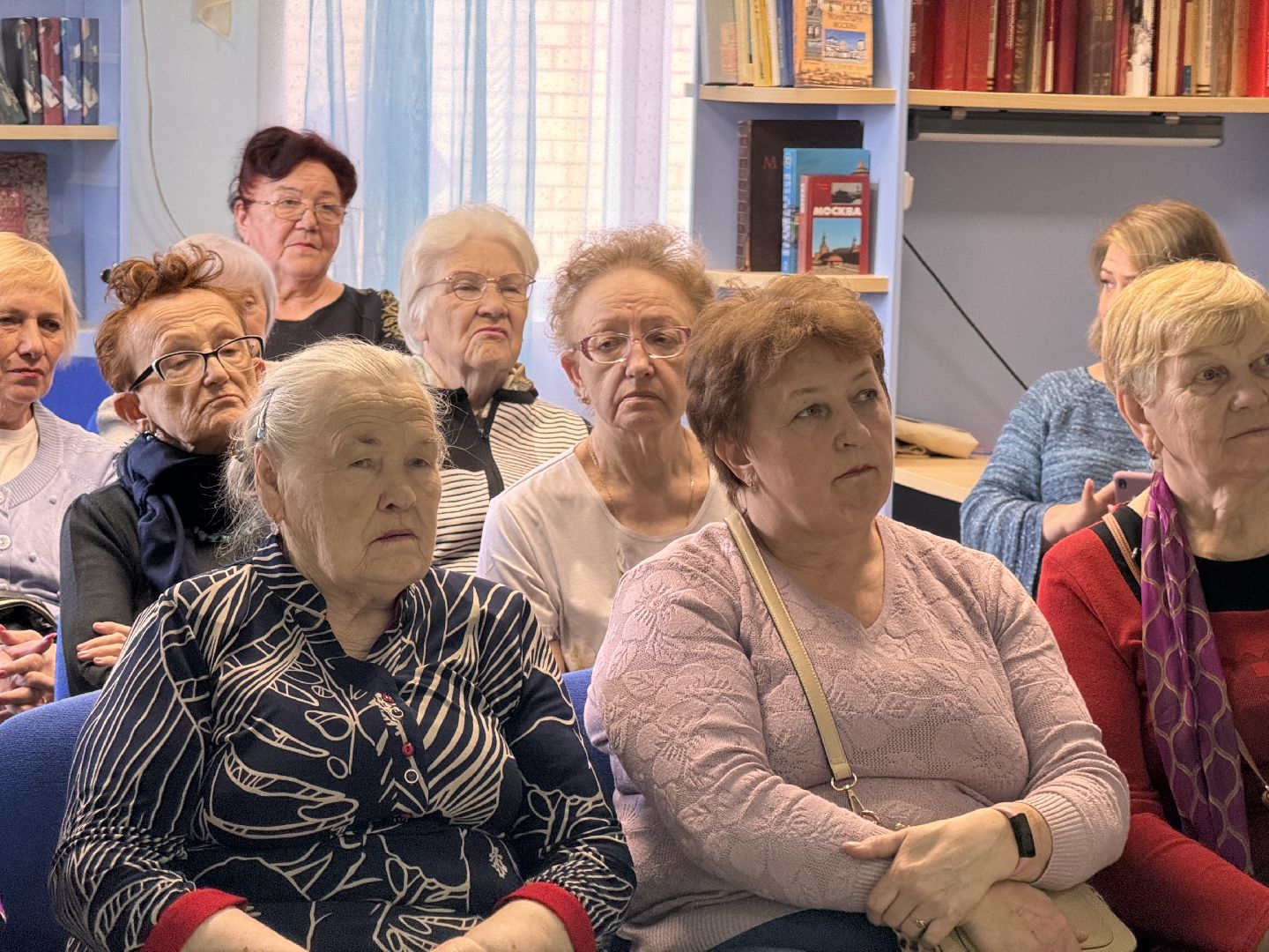 нутрициология, библиотека, лекция в библиотеке,