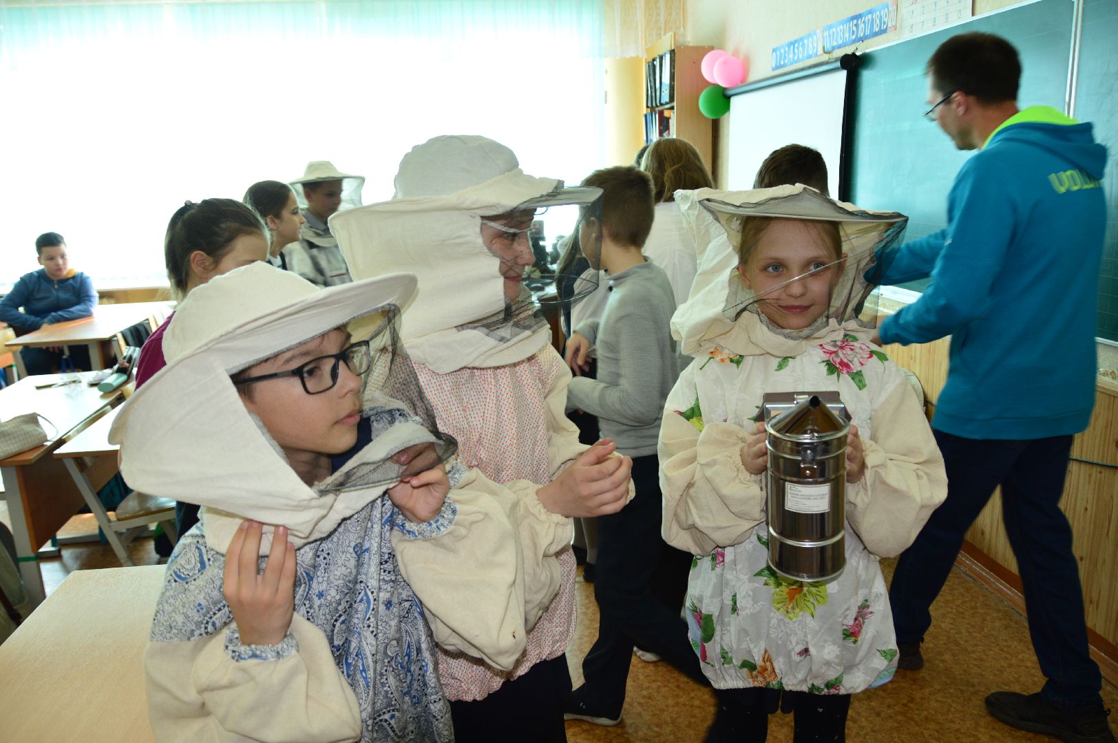 шатура, классный час, профессия родителей,пчеловод, работа мечты, село Петровское, школа 4,Селиверстов, Сильвестр,