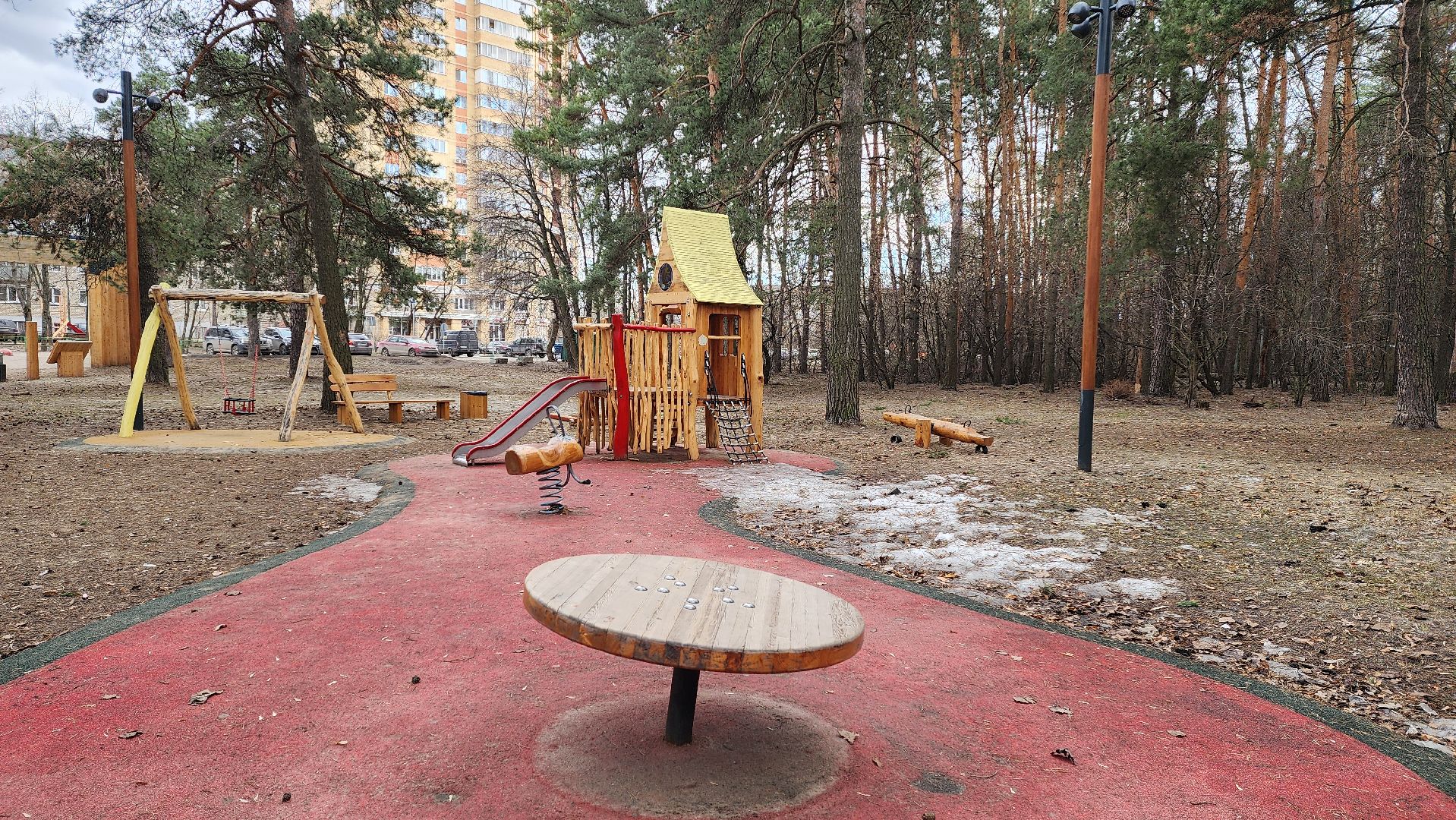 рейд чистоты, подготовка к лету, парки подмосковья, уборка территории,