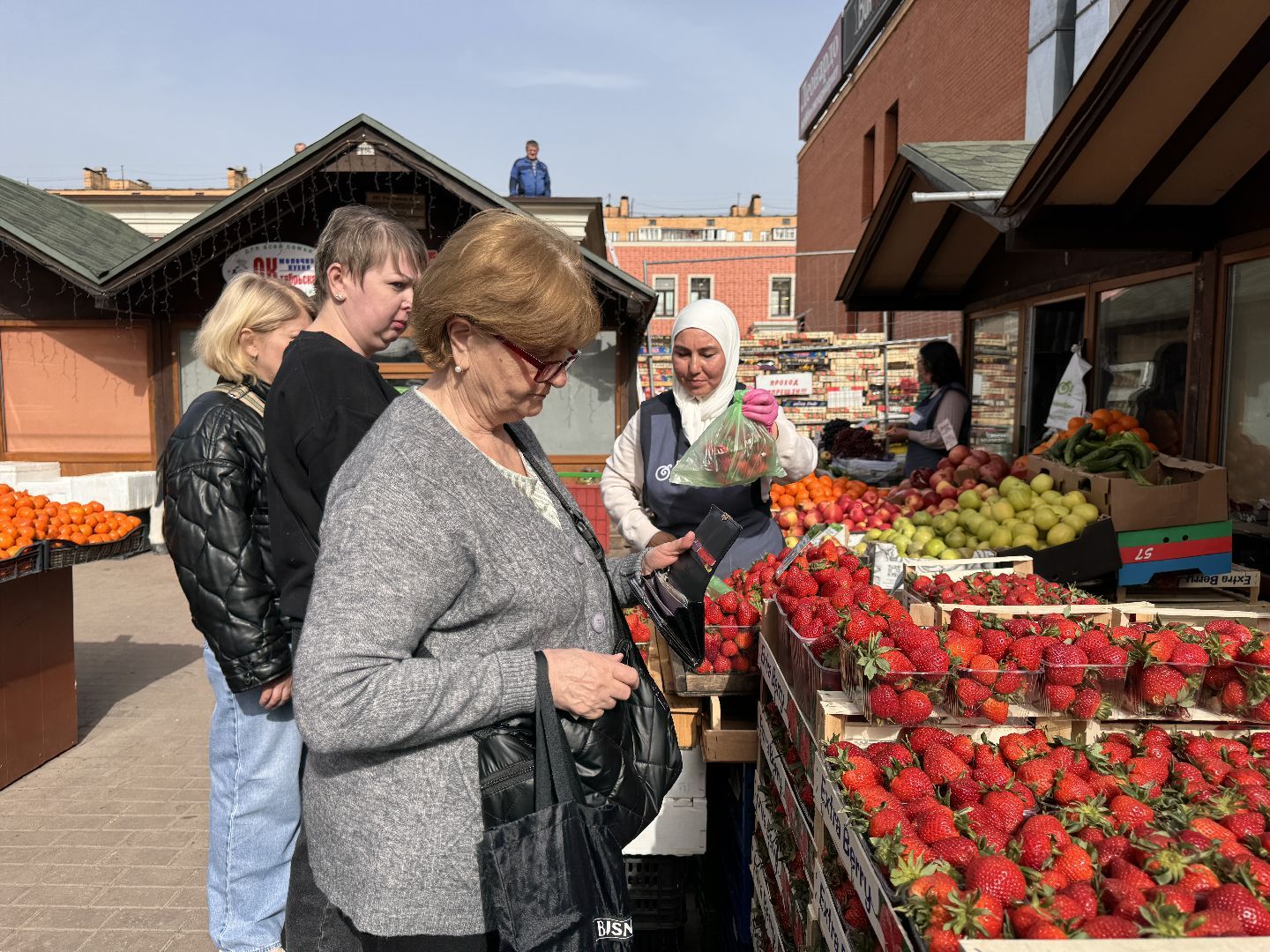 Сезон клубники, Одинцовское подворье, Одинцово,