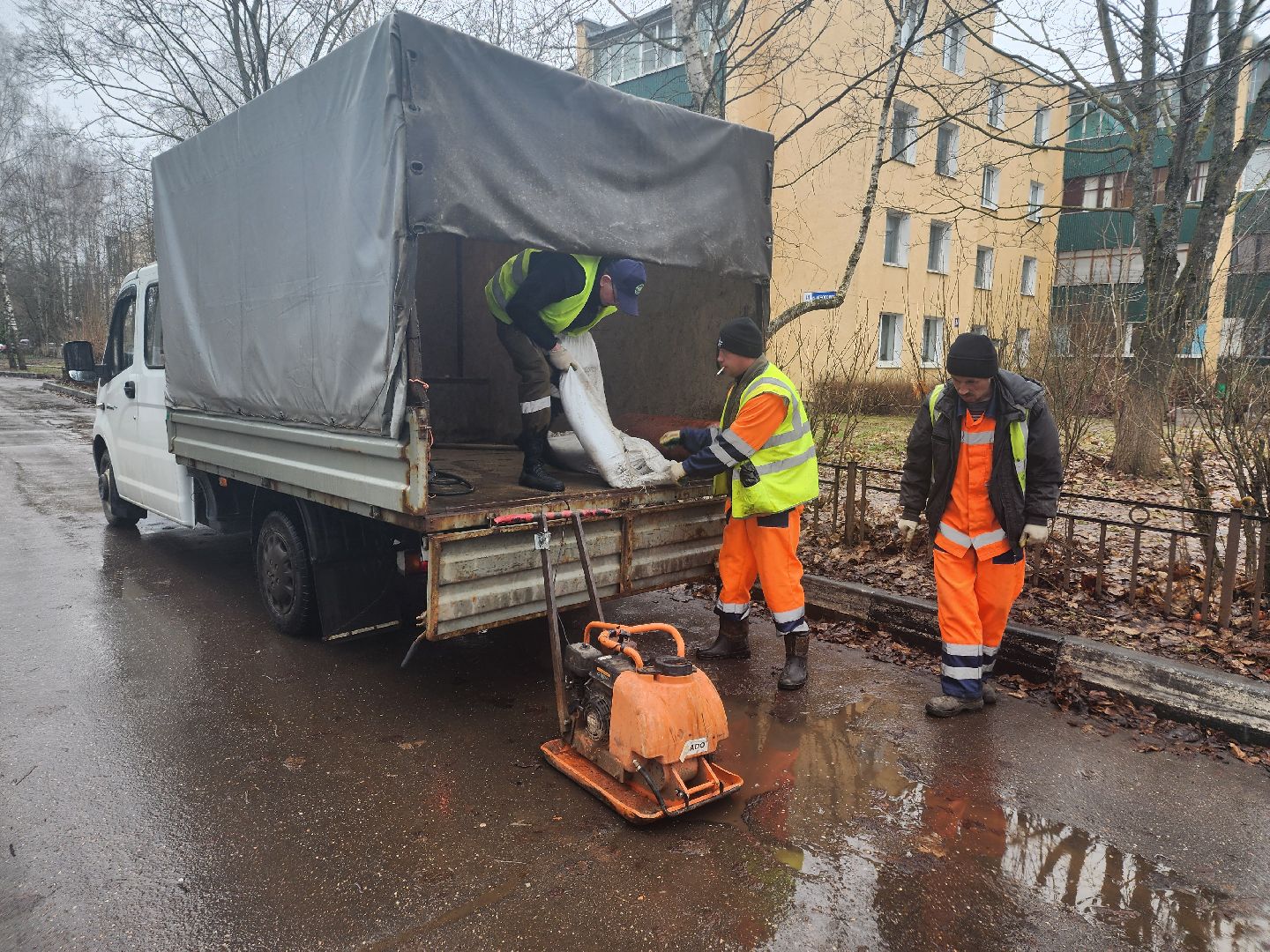 ямочный ремонт, дорожное покрытие,