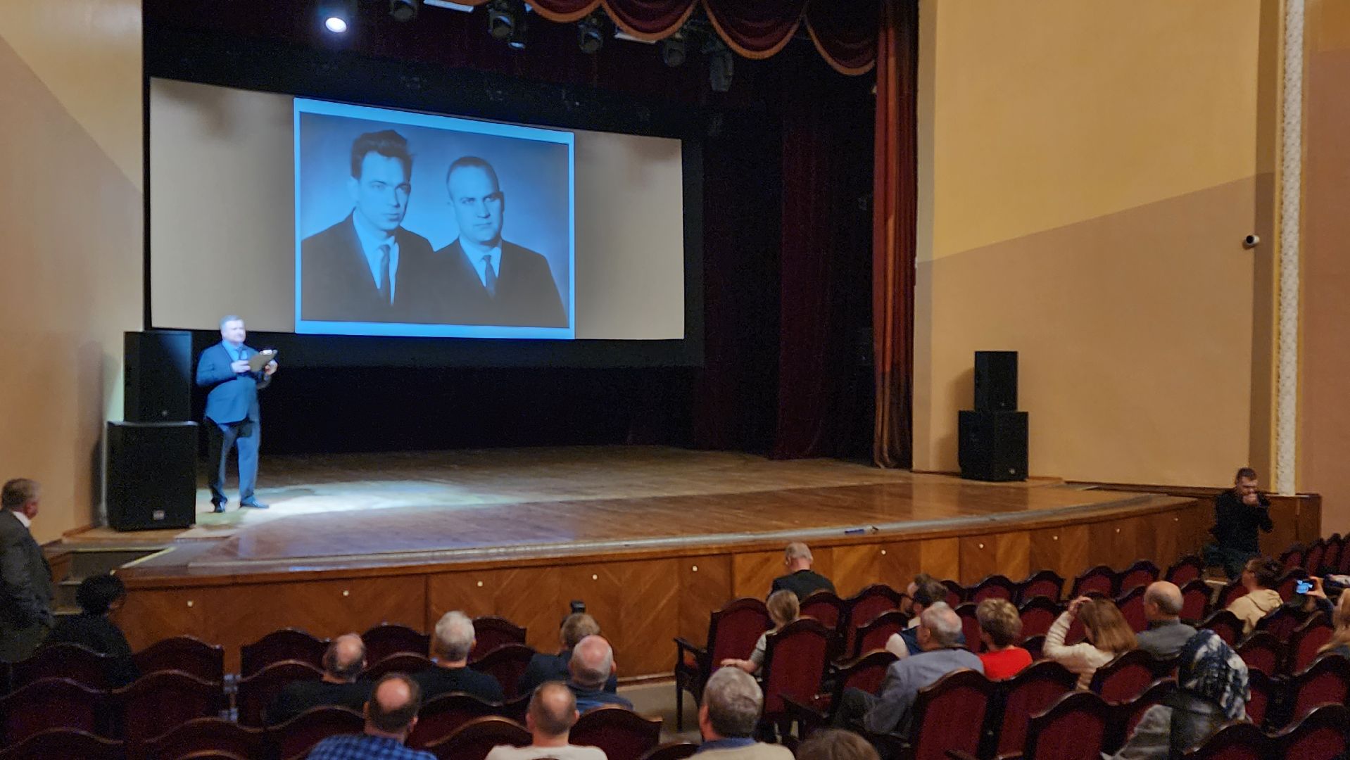 Взлетная полоса, клуб, дворец культуры, Андрей Симонов, Александр Федотов, Валерий Зайцев, Токтар Аубакиров, Светлана Савицкая, Владимир Горбунов,