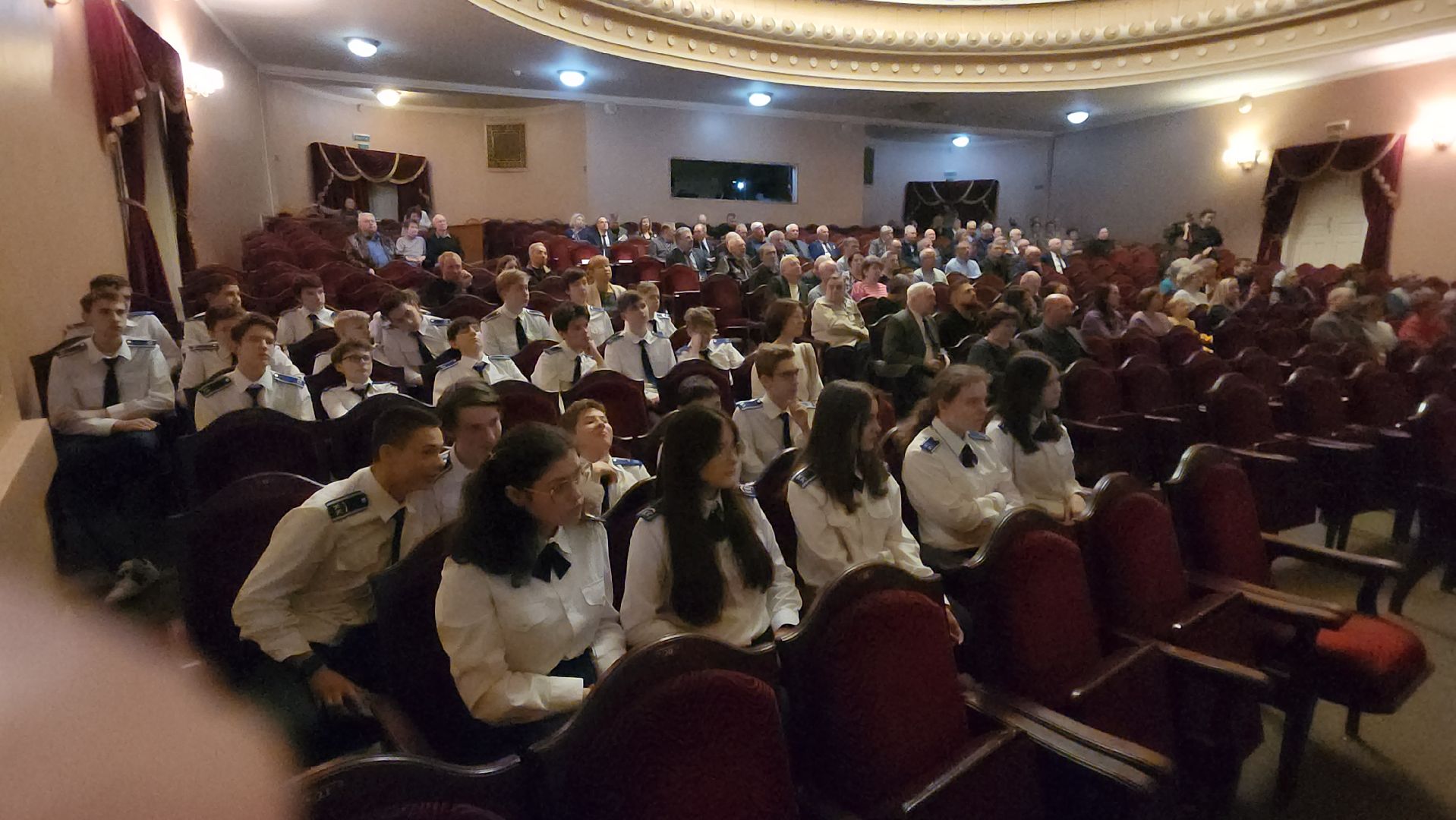 Взлетная полоса, клуб, дворец культуры, Андрей Симонов, Александр Федотов, Валерий Зайцев, Токтар Аубакиров, Светлана Савицкая, Владимир Горбунов,