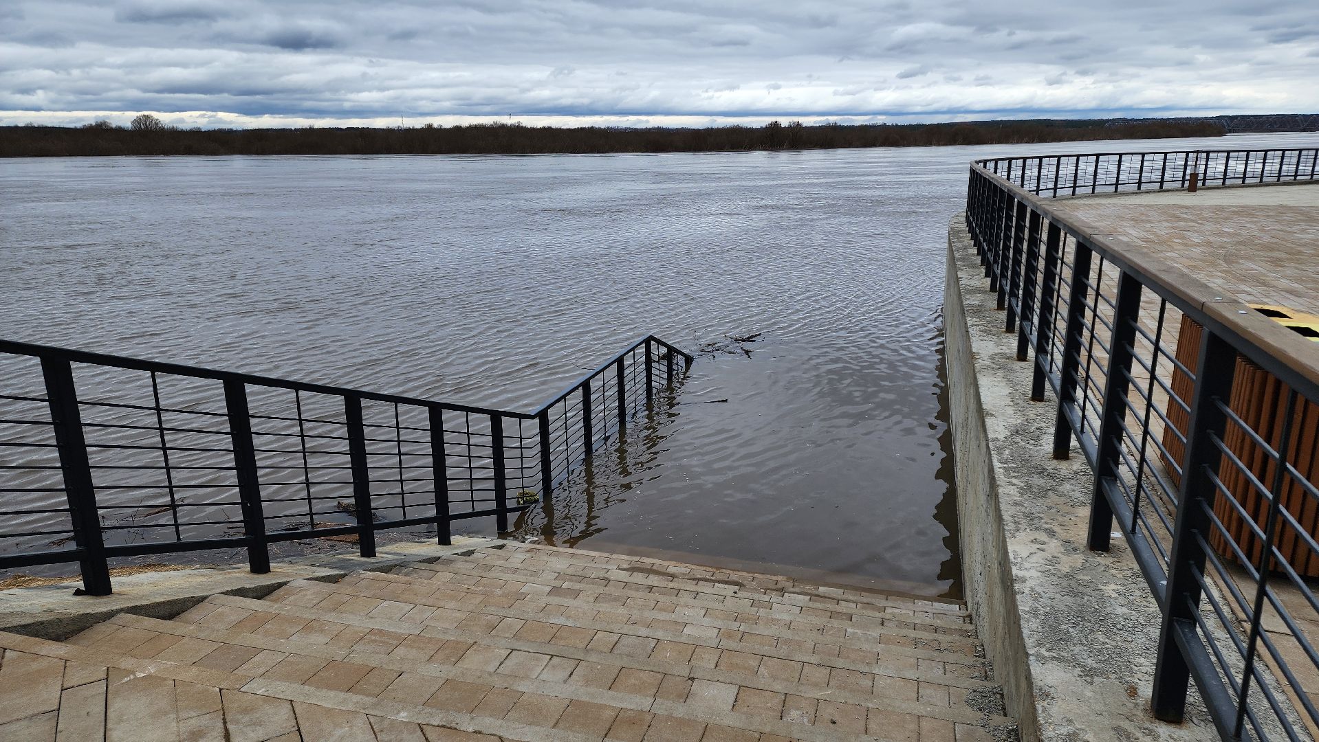 кашира, водно-спасательная станция, набережная оки, река ока, паводок, спасатели,