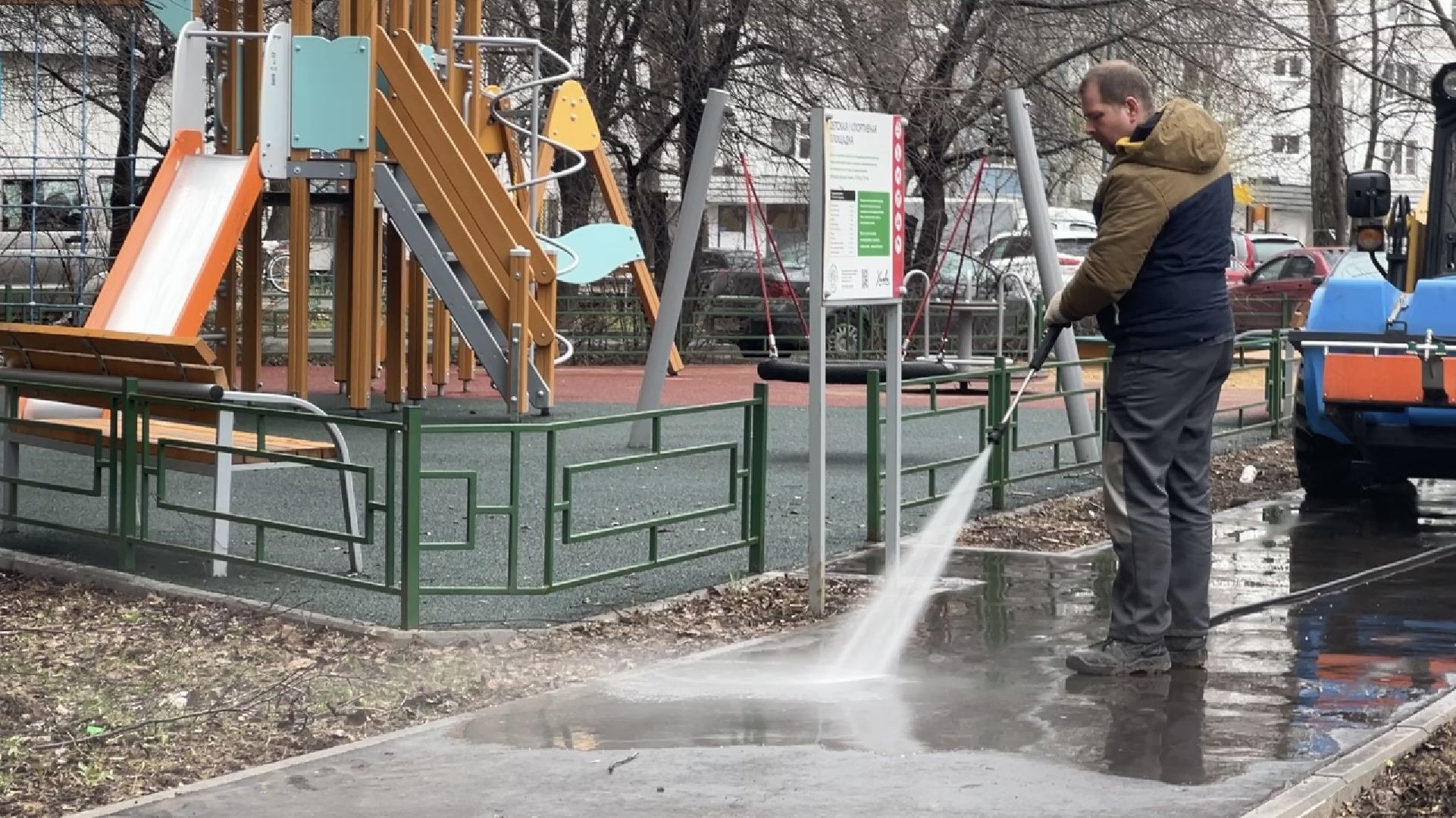химки, месяц чистоты и благоустройства, уборка дворов, уборка города, благоустройство,