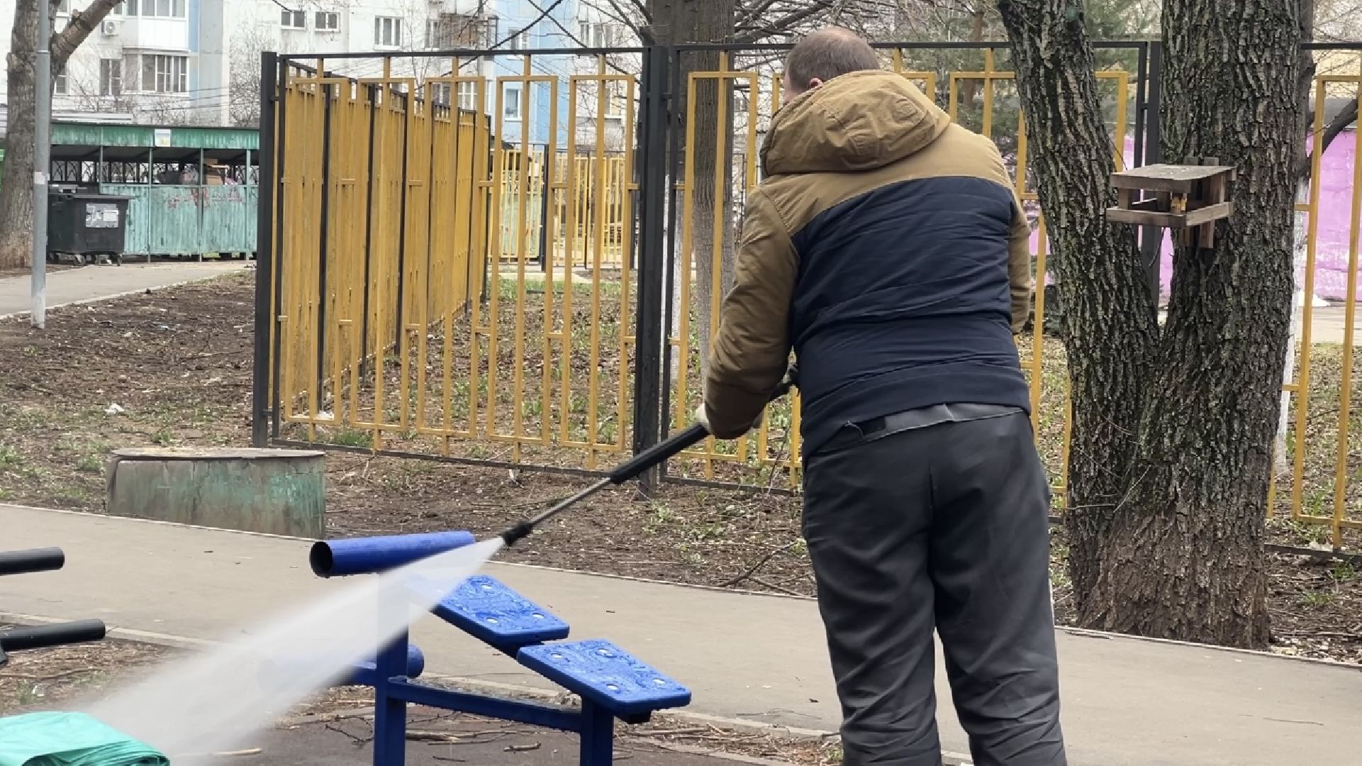 химки, месяц чистоты и благоустройства, уборка дворов, уборка города, благоустройство,