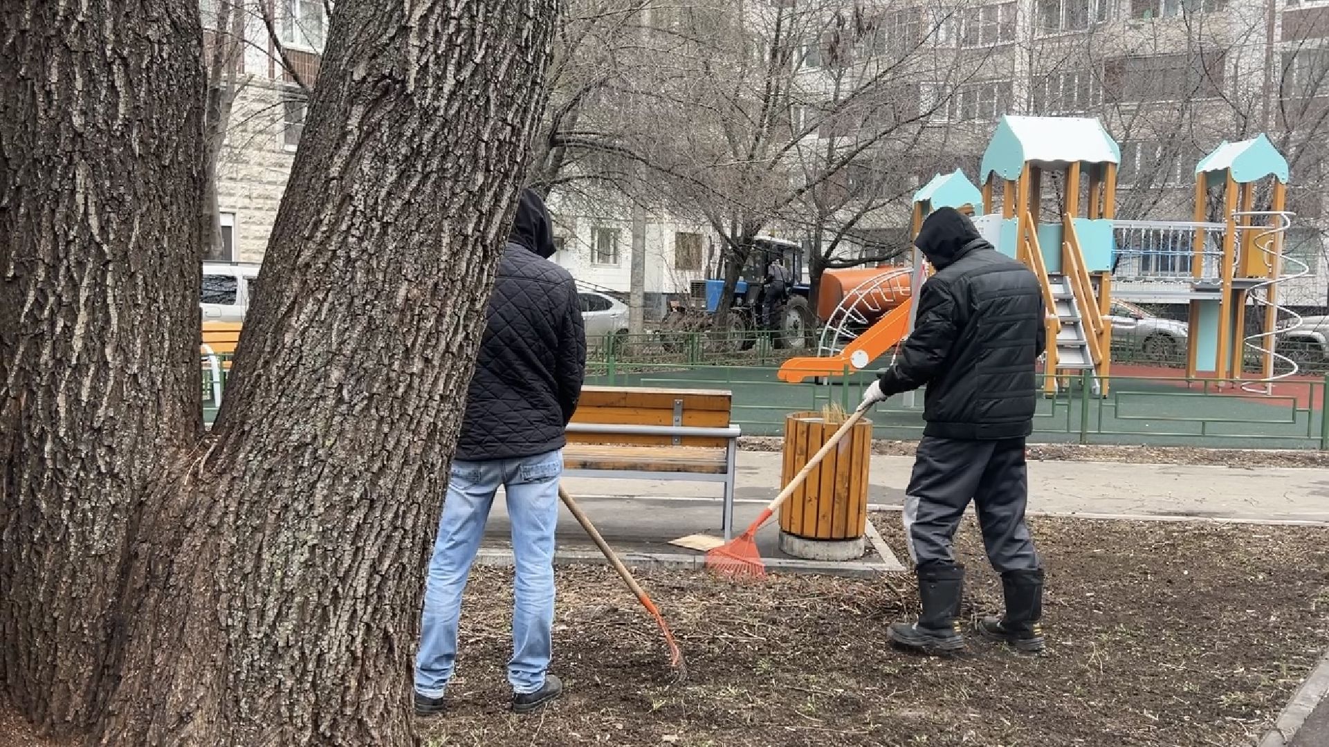 химки, месяц чистоты и благоустройства, уборка дворов, уборка города, благоустройство,