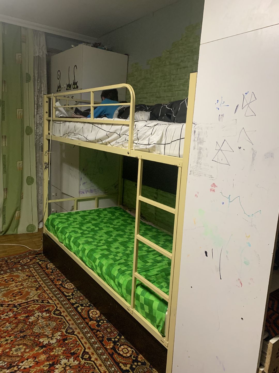 Краснознаменск, общество