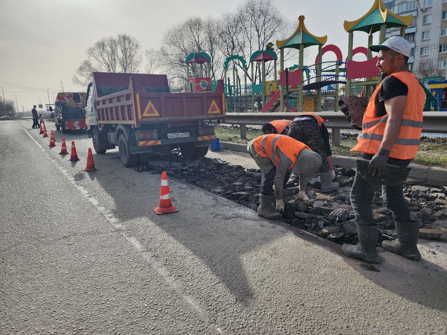 серпухов, подмосковье, благоустройство, меняют асфальт,