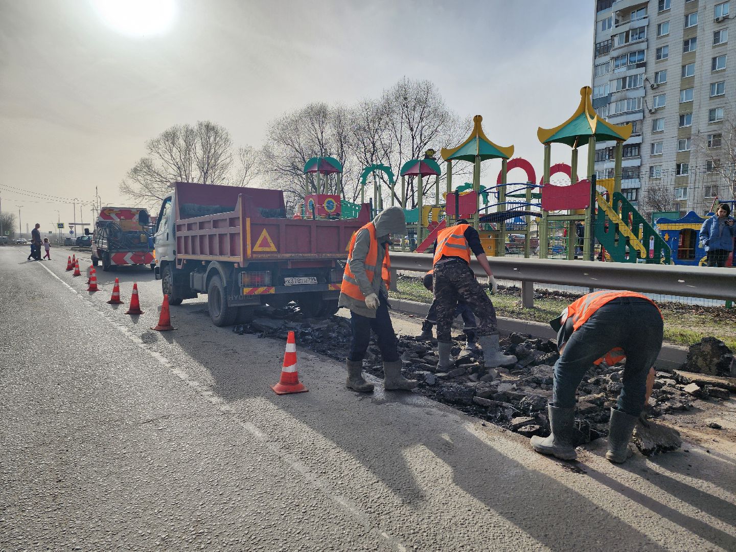серпухов, подмосковье, благоустройство, меняют асфальт,