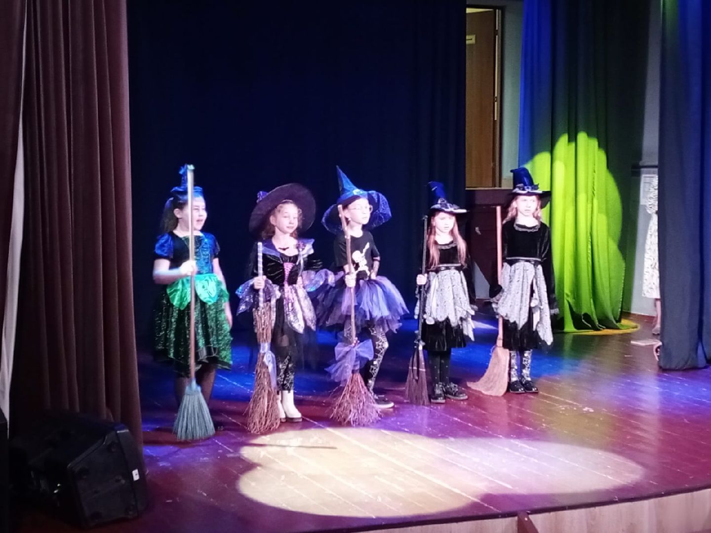 пушкино, спектакль, ведьма, дети, театральная студия,