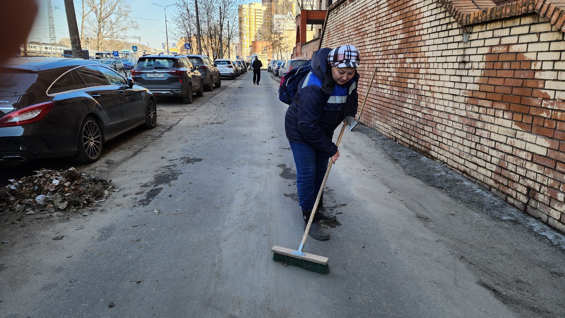 красногорск, субботник, уборка общественных территорий, уборка дворов после зимы, уборка города,