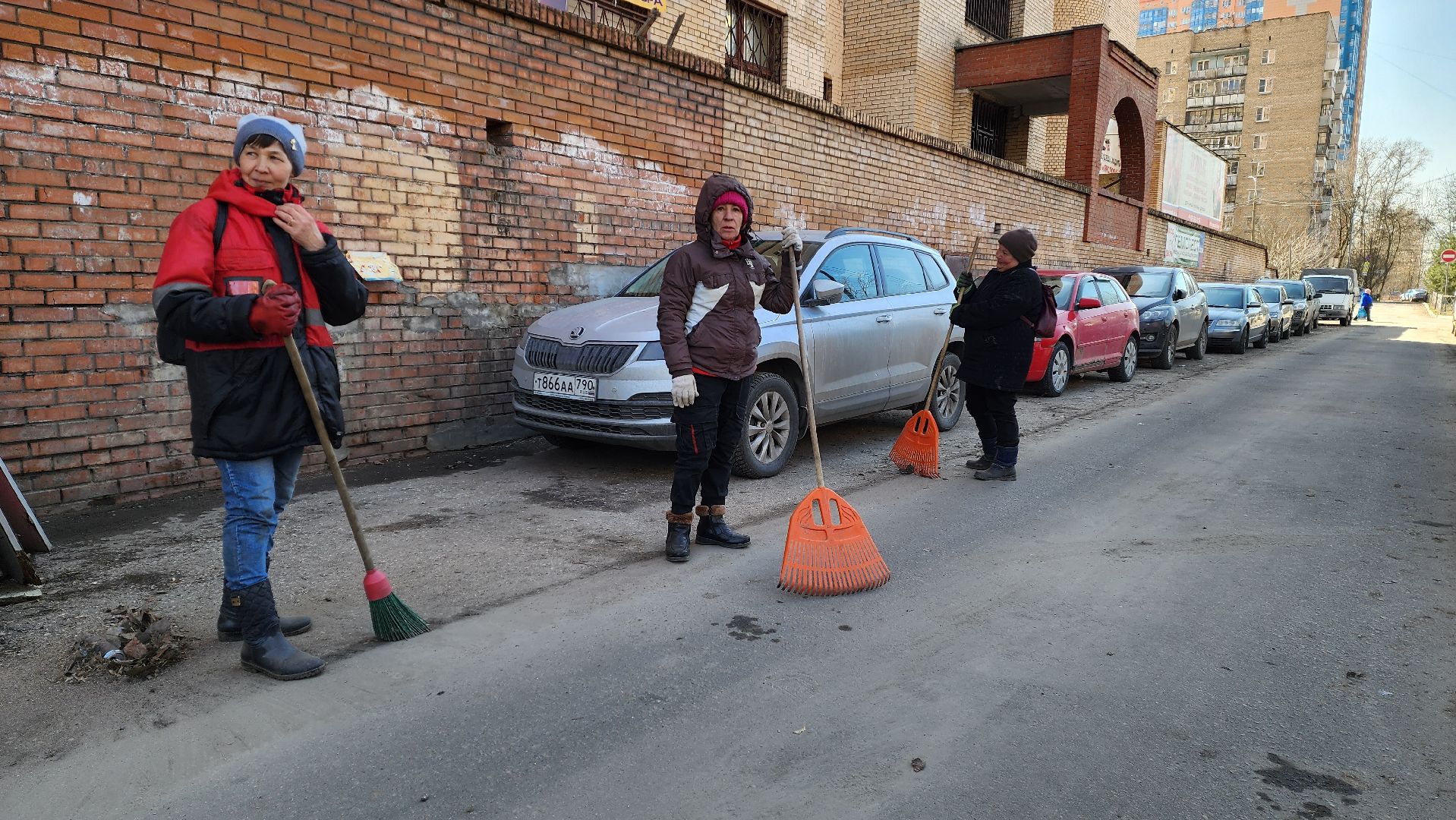 красногорск, субботник, уборка общественных территорий, уборка дворов после зимы, уборка города,