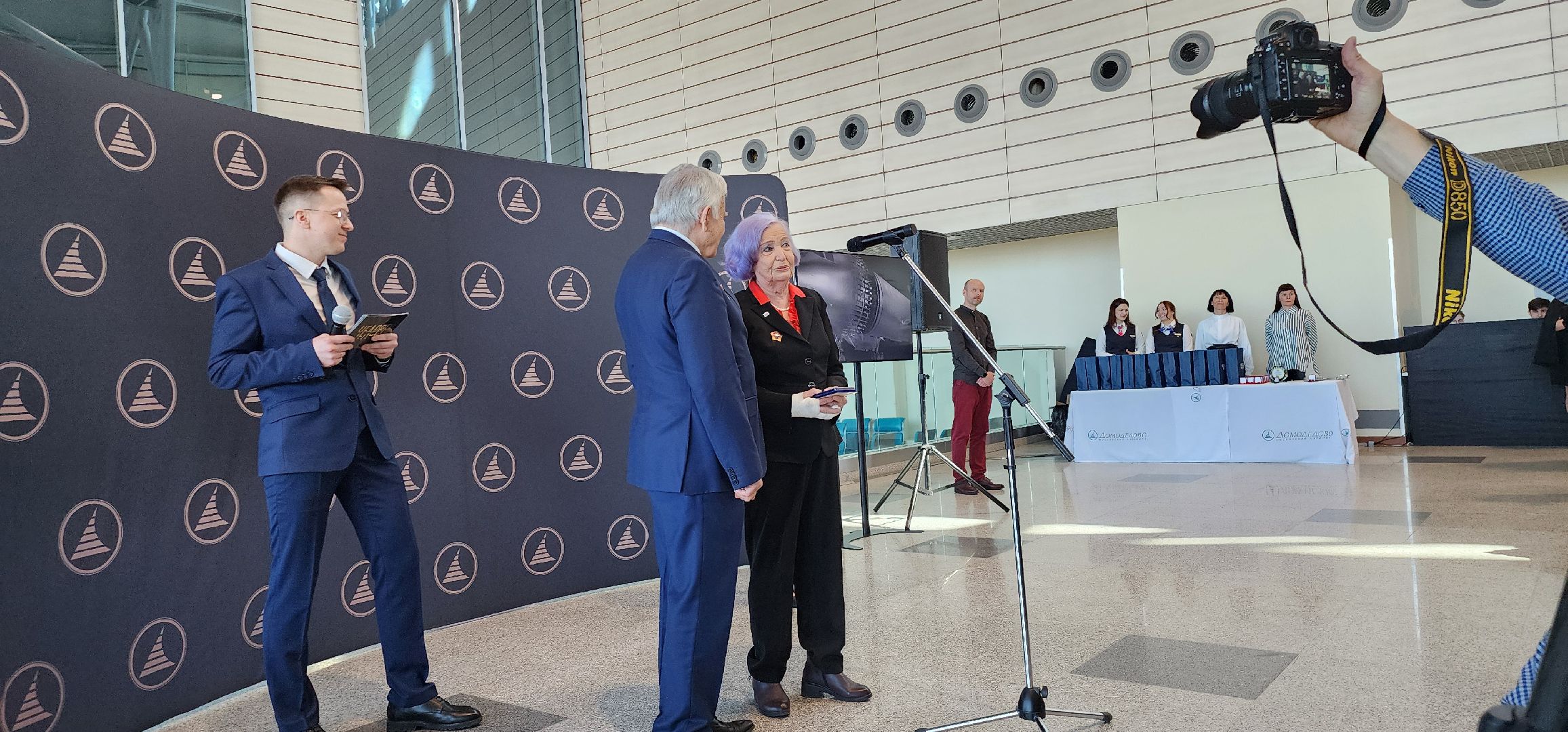 Человек года, Галерея Славы, аэропорт домодедово,