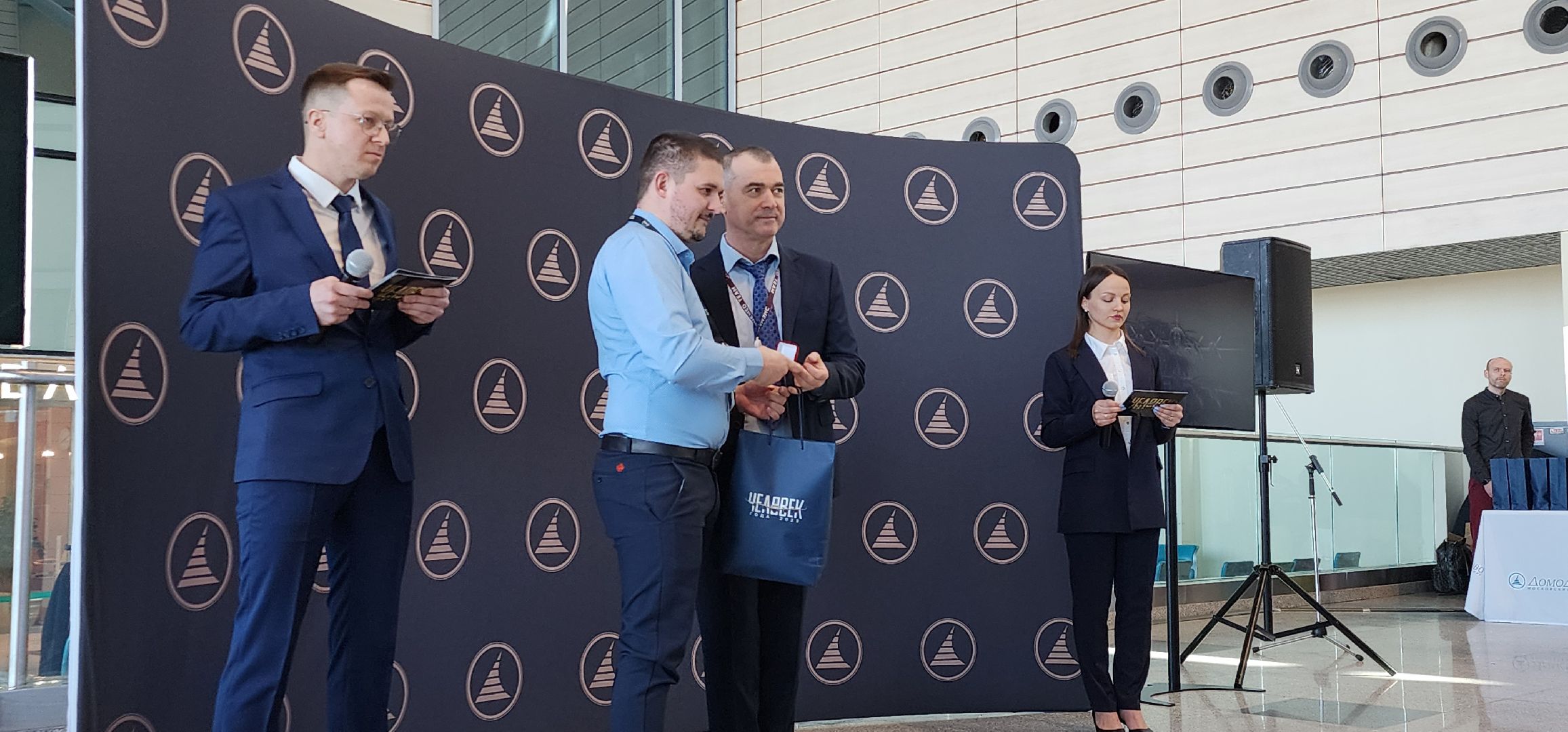 Человек года, Галерея Славы, аэропорт домодедово,